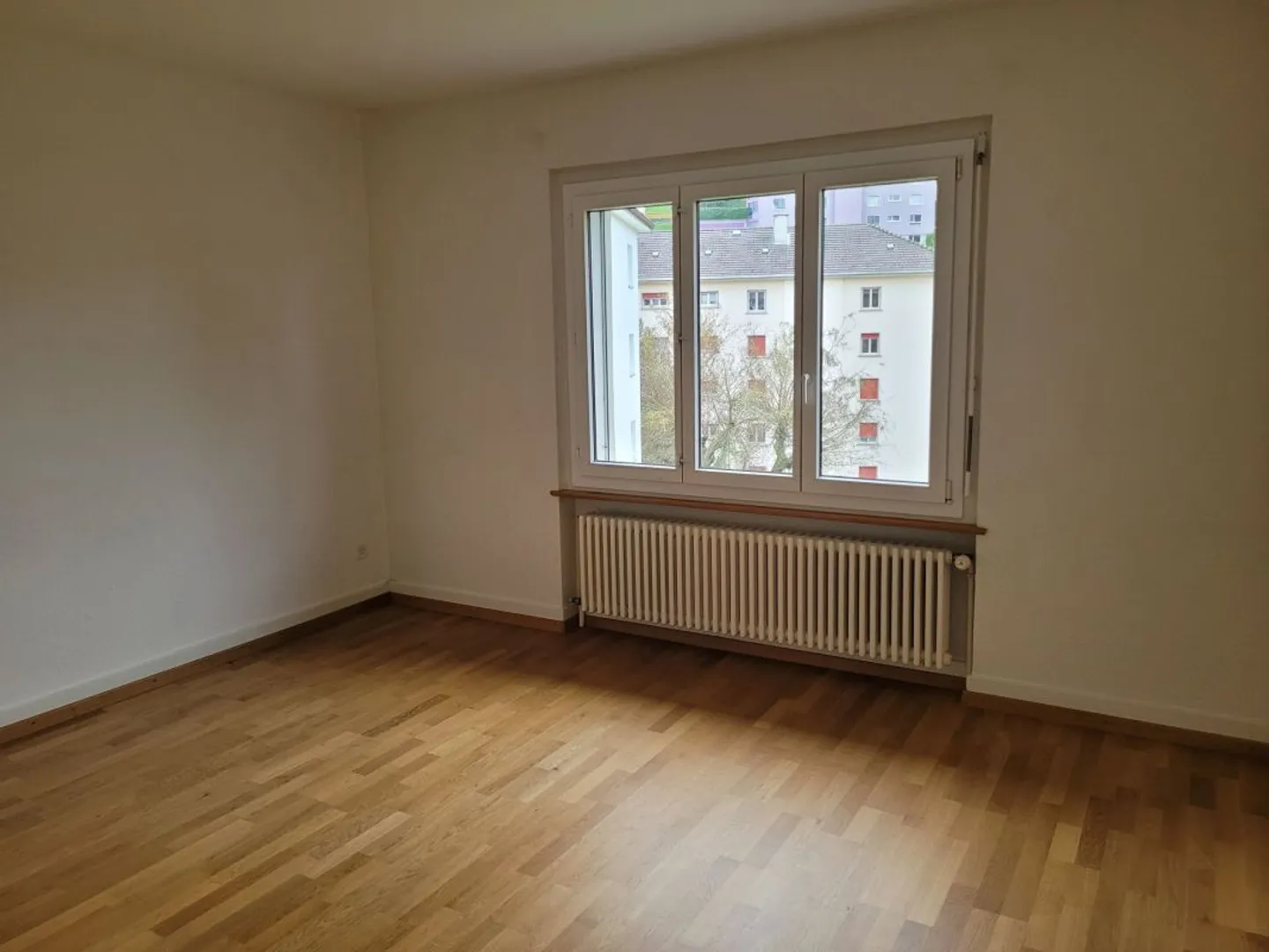 Appartamento di 3 stanze con balcone - Foto 4 di 7