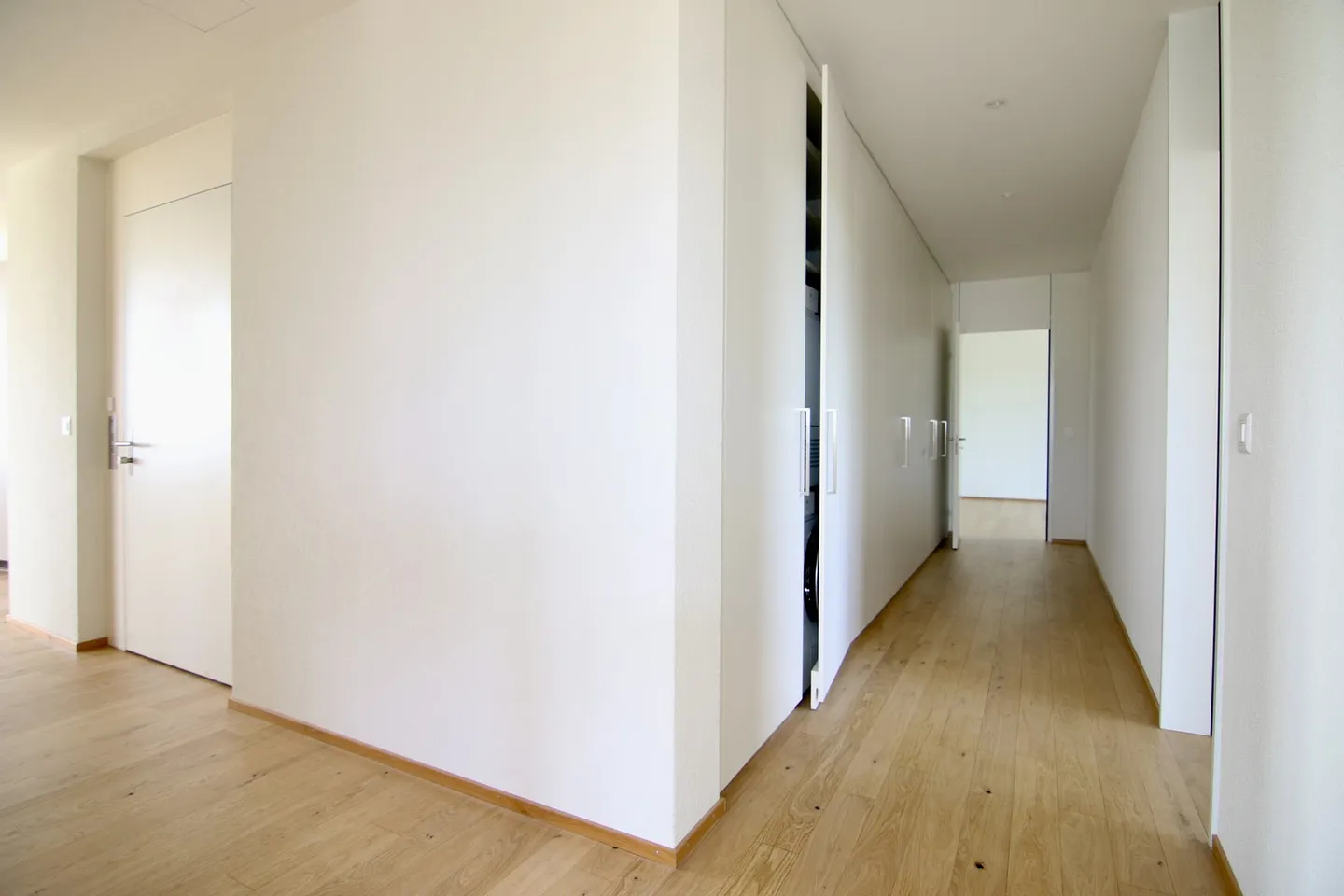 Exclusive Living Above the Rooftops of Lohn - Photo 8 of 12