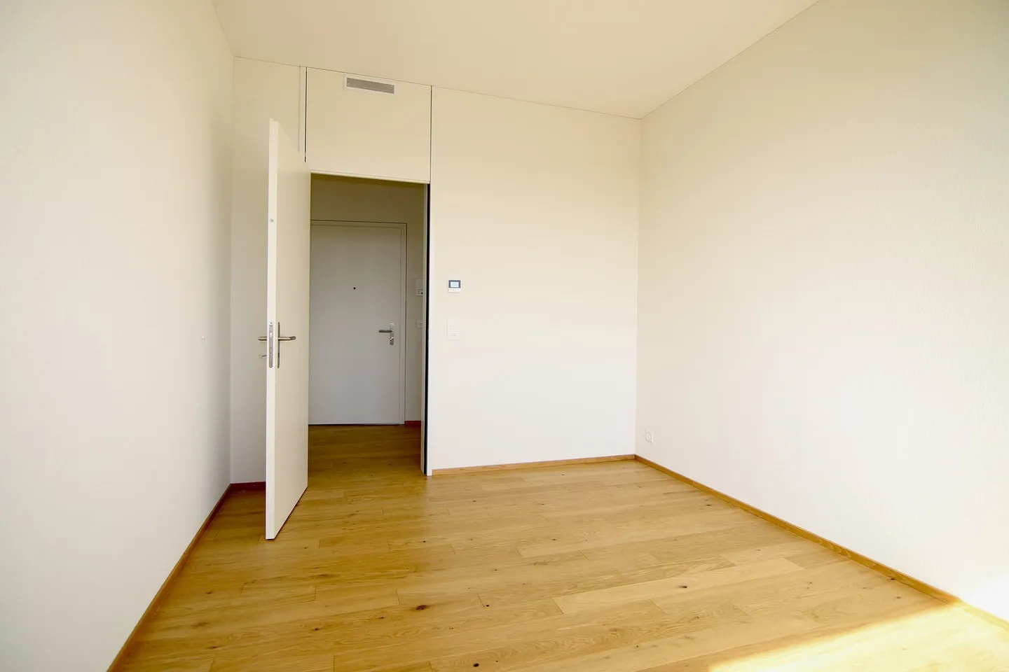Exclusive Living Above the Rooftops of Lohn - Photo 10 of 12