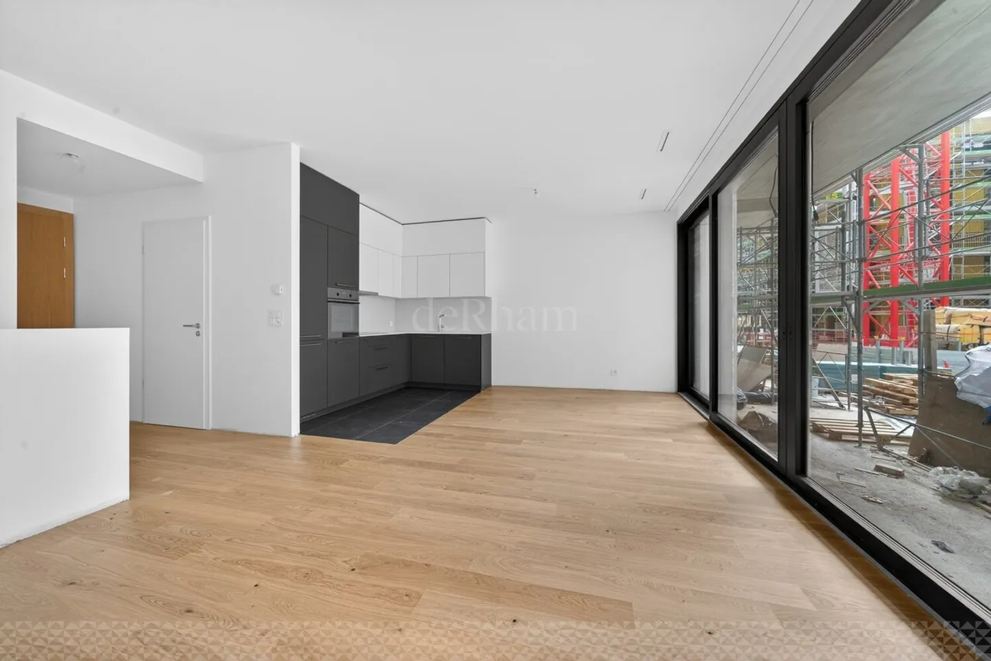 Appartamento nuovo di 3,5 stanze con giardino e stanza annessa (laboratorio) - Foto 1 di 13