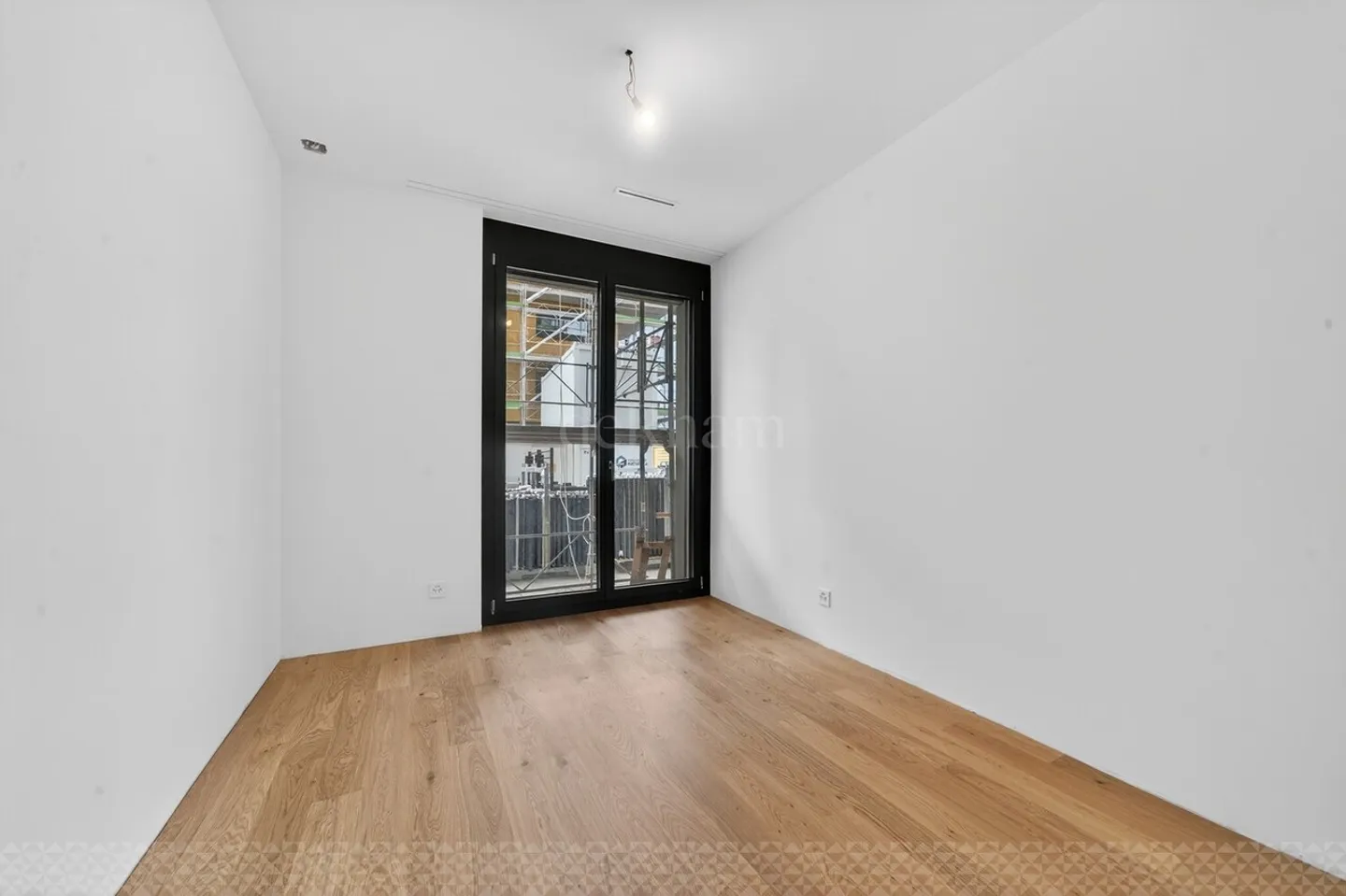 Appartamento nuovo di 3,5 stanze con giardino e stanza annessa (laboratorio) - Foto 5 di 13