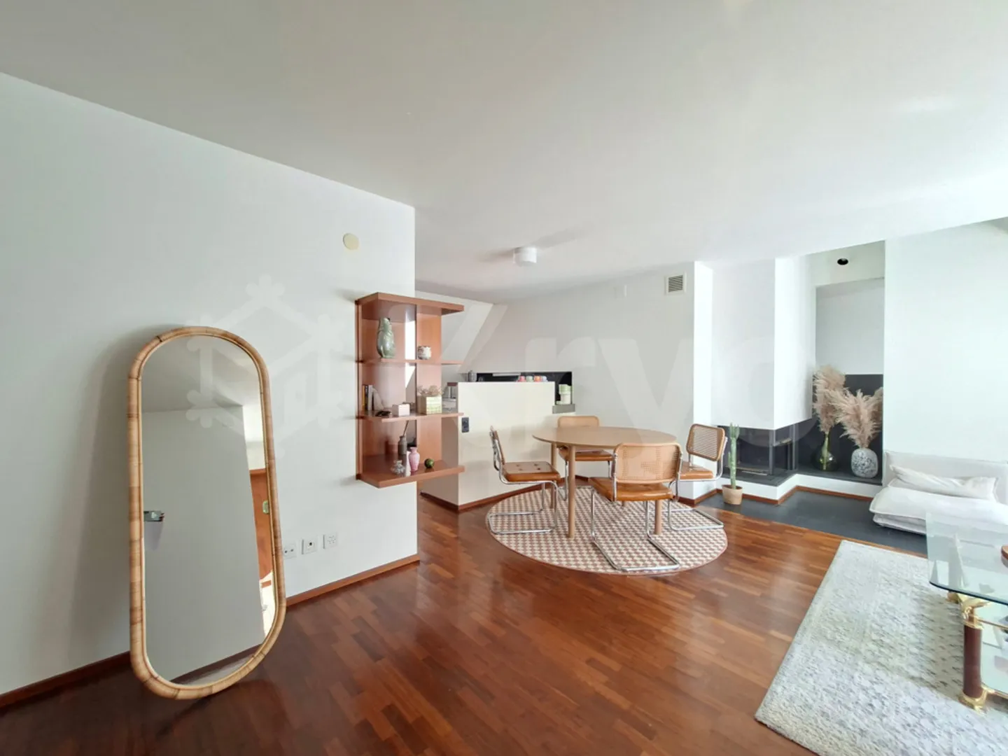 MAGNIFIKANTE 4.5 ZIMMER WOHNUNG MIT GROSSER BALKON - Foto 3 von 8