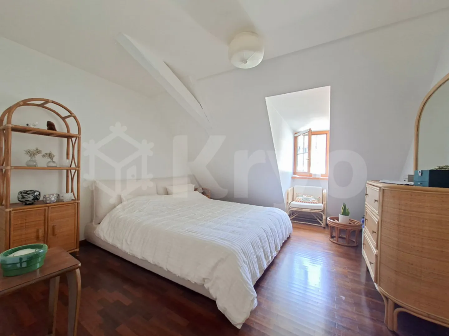 MAGNIFIKANTE 4.5 ZIMMER WOHNUNG MIT GROSSER BALKON - Foto 5 von 8