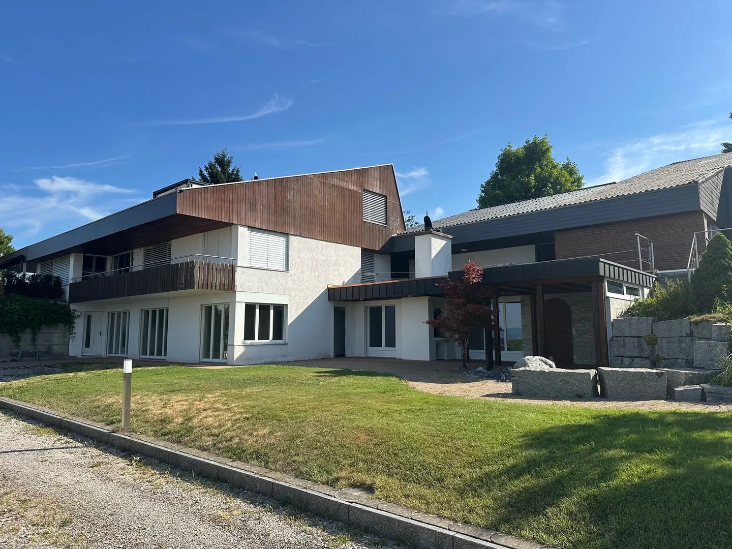 Appartement exclusif dans un emplacement calme - Photo 1 sur 14