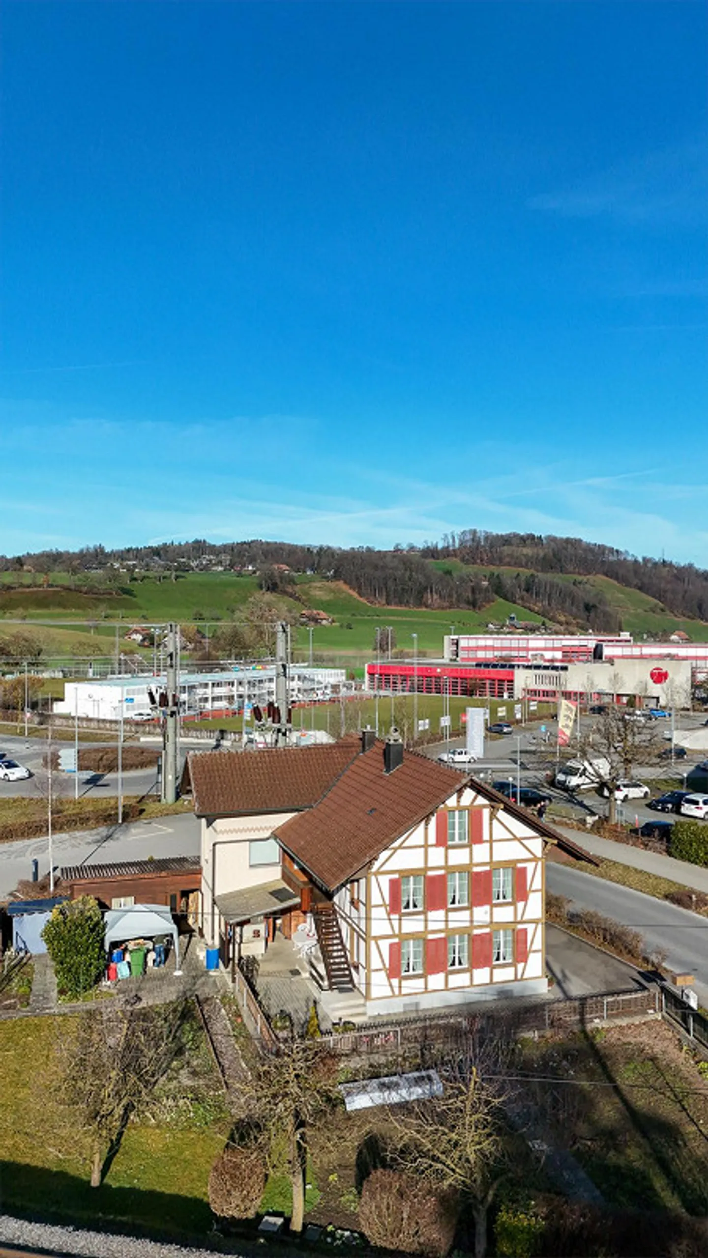 Two-family house on large property - Photo 11 of 30