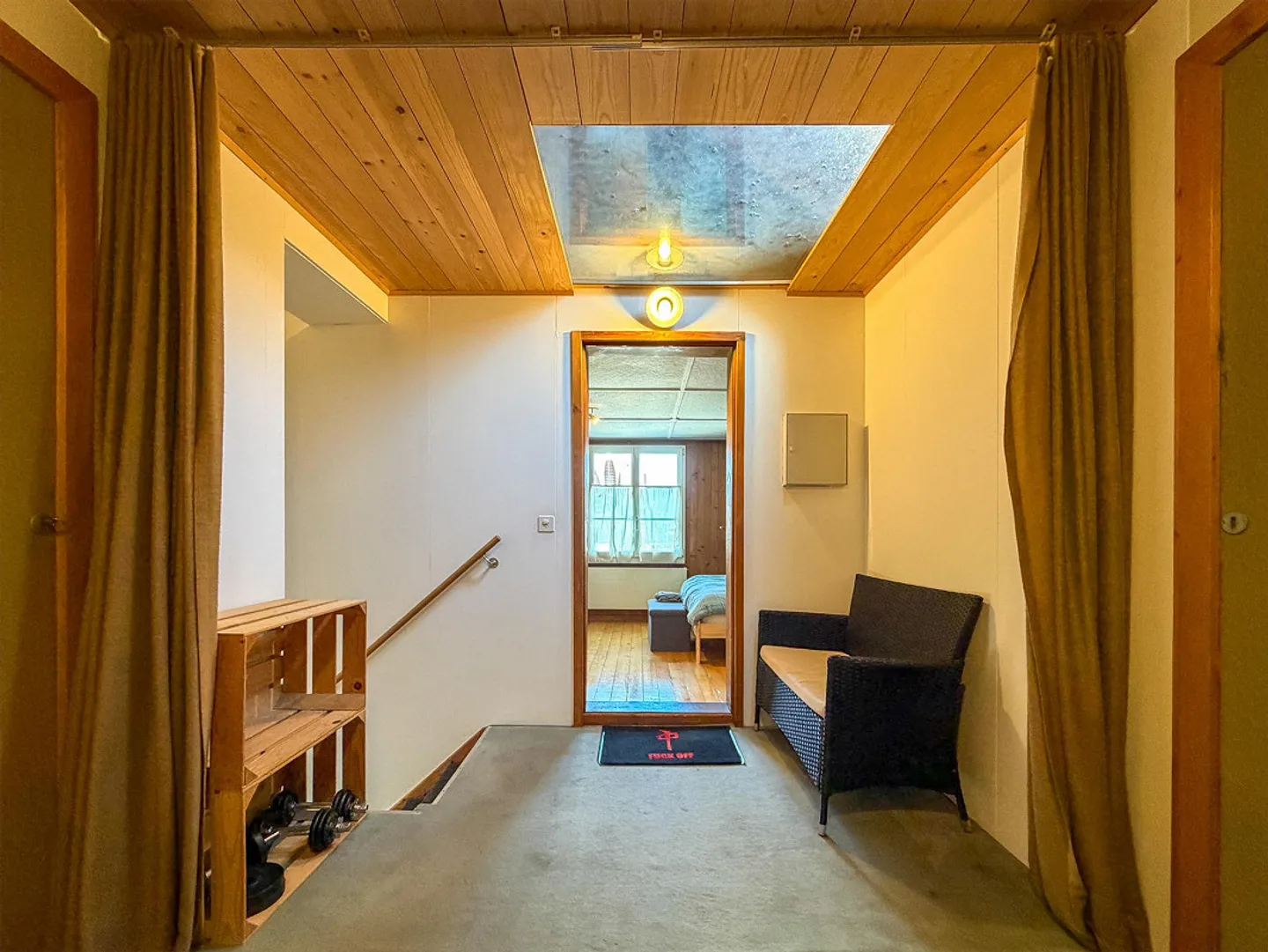 Two-family house on large property - Photo 24 of 30