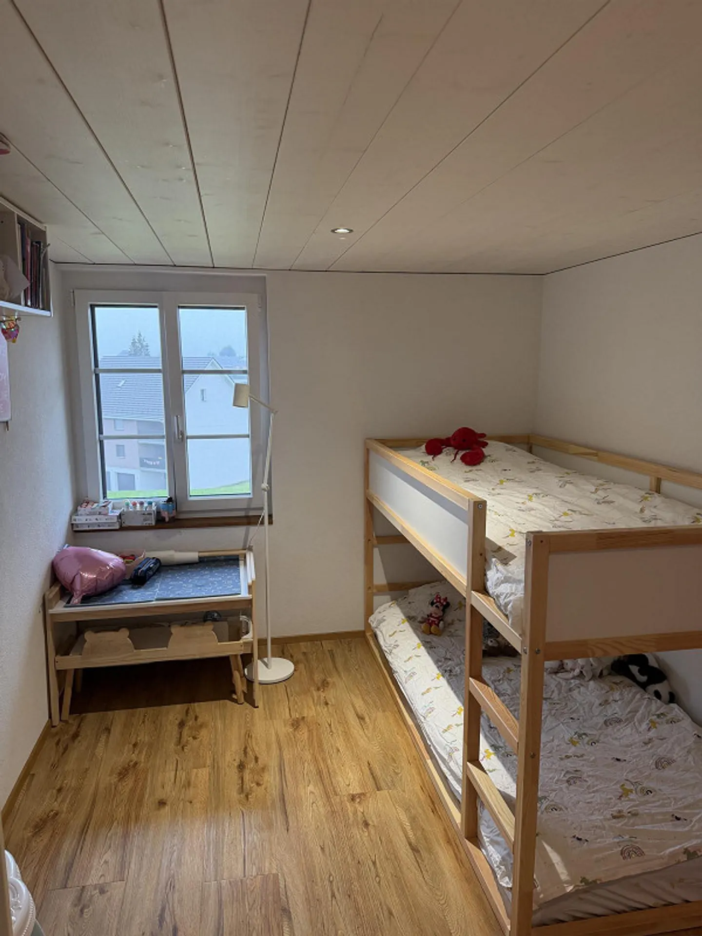 Charmante appartement de 3,5 pièces avec vue sur le Rigi et grand jardin à Ober - Photo 4 sur 20