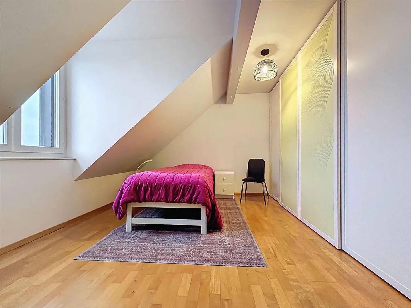 Penthouse von 150 m² verteilt auf 5,5 Zimmer mit schönen Deckenhöhen - Foto 6 von 11