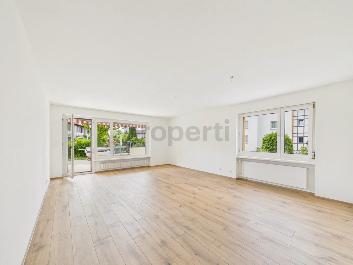 Newly renovated and central 3.5-room garden apartment in Uster - Photo 1 of 9