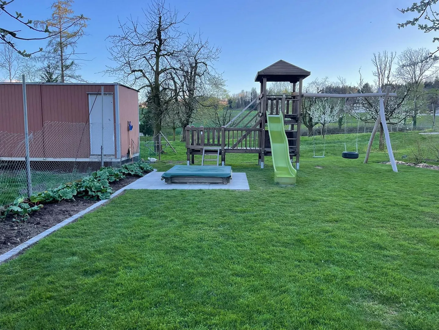 Charmante appartement de 3,5 pièces avec vue sur le Rigi et grand jardin à Ober - Photo 10 sur 20