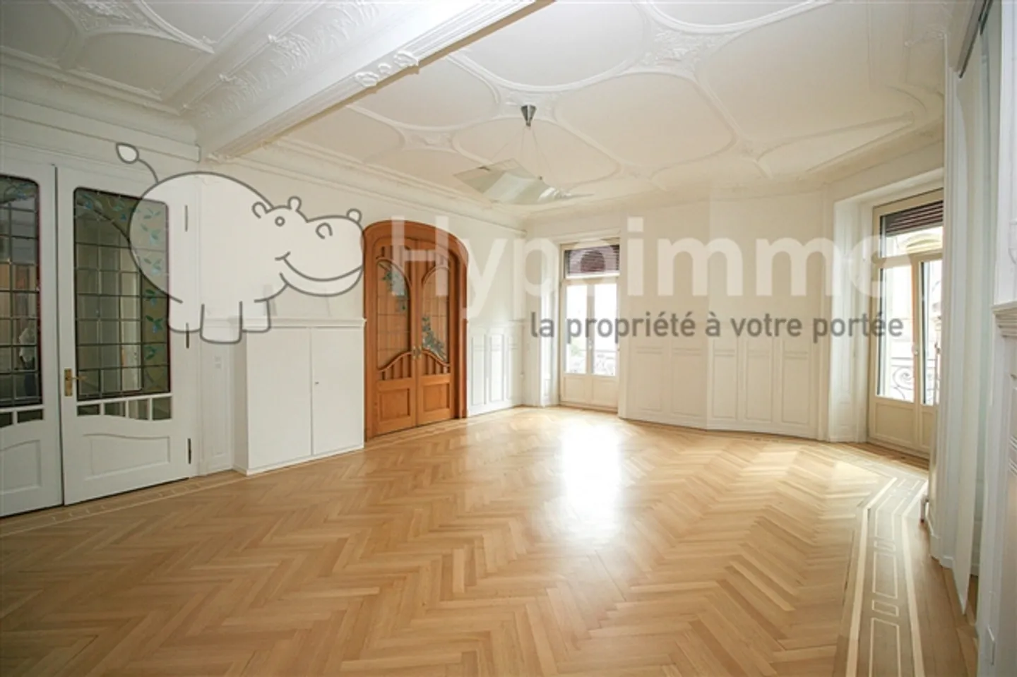 «Außergewöhnliche Räumlichkeiten von 220 m2 in einem Gebäude mit Charakter» - Foto 1 von 14