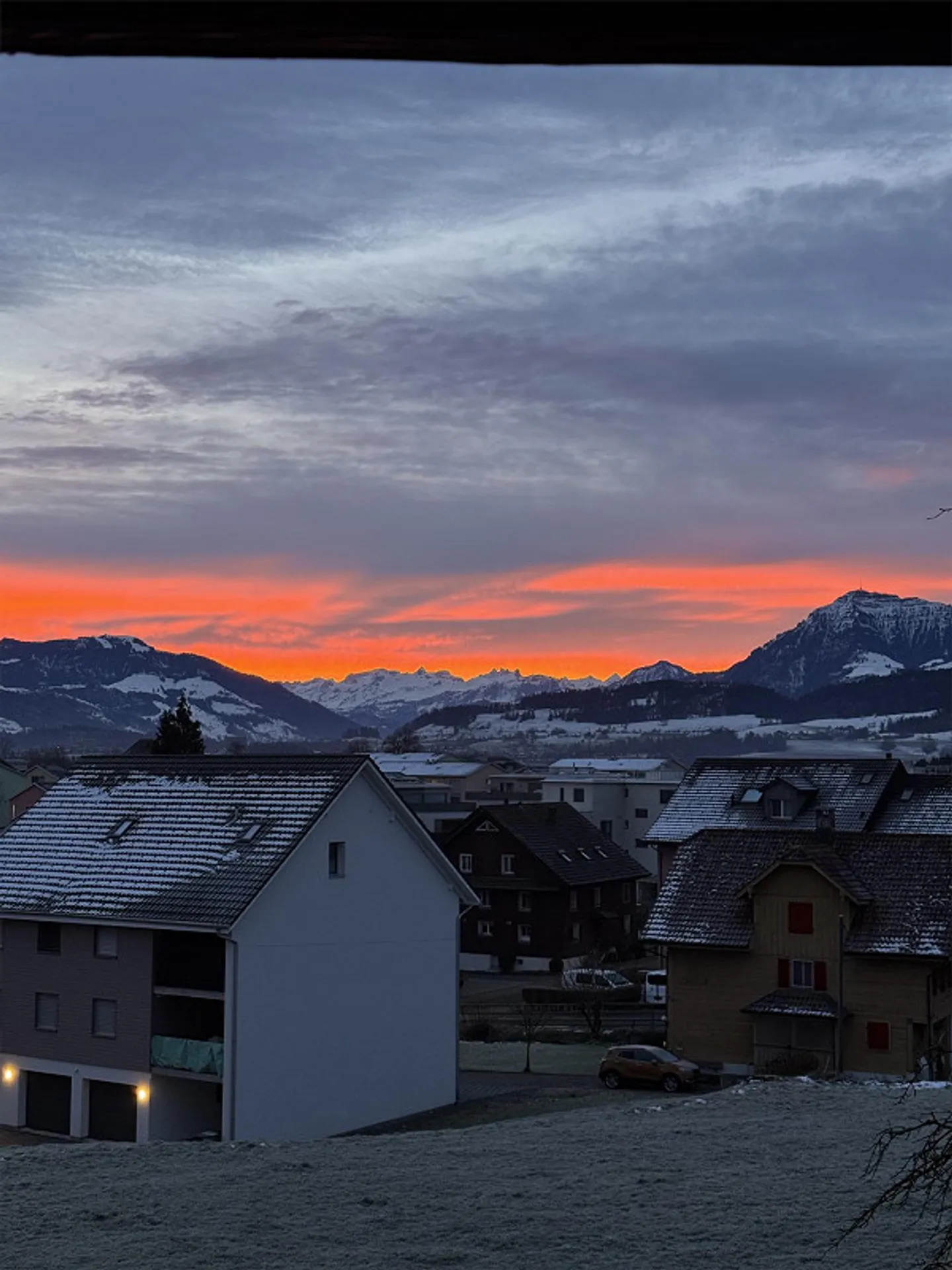 Charmante appartement de 3,5 pièces avec vue sur le Rigi et grand jardin à Ober - Photo 18 sur 20