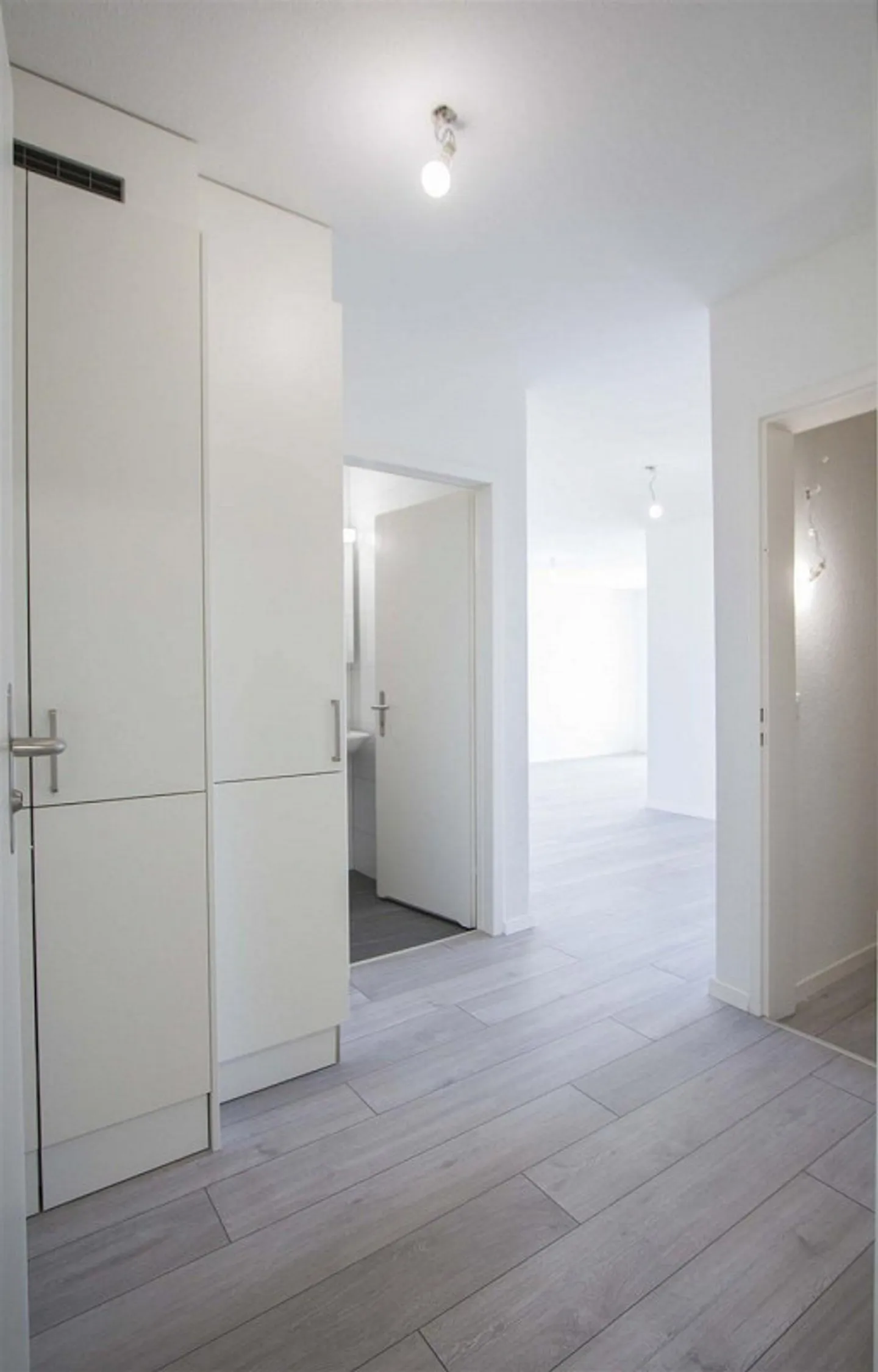 Supermoderne Wohnung im Stadtzentrum - Foto 3 von 12