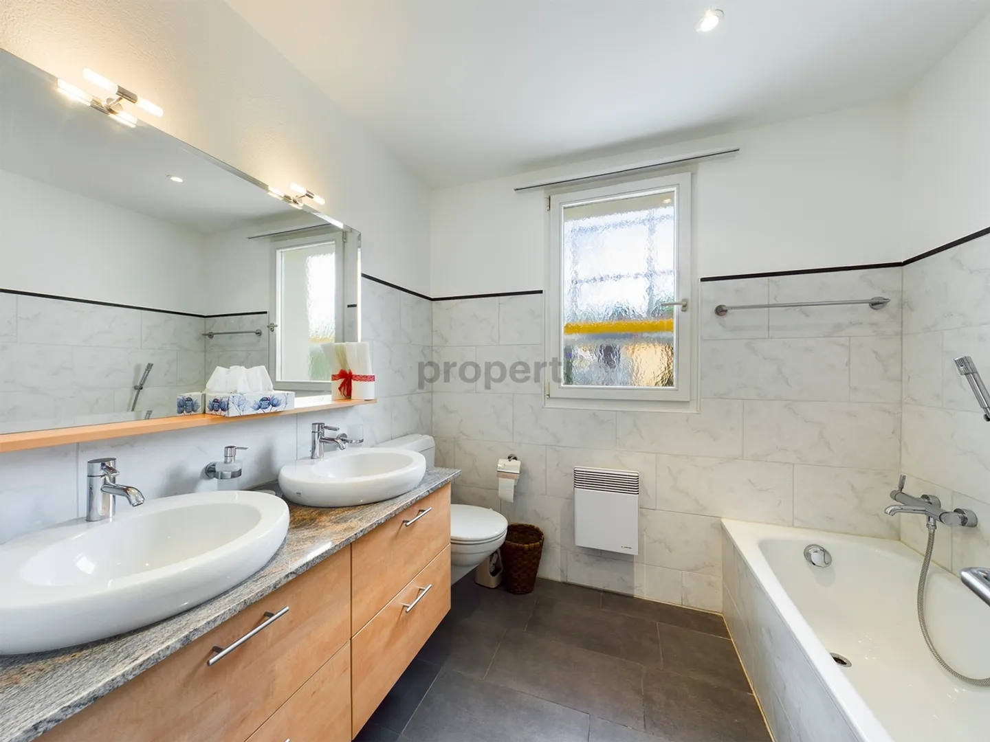 Spacious 3.5-Room Apartment - Photo 5 of 8