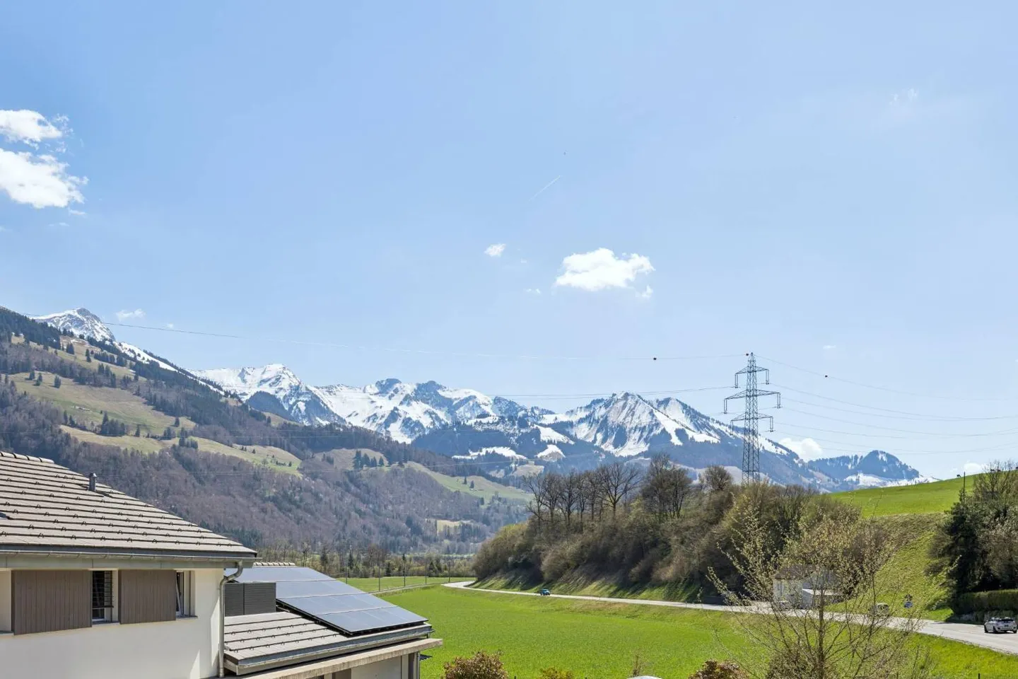 Maison Charmante avec Vue Montagne - Photo 2 sur 6