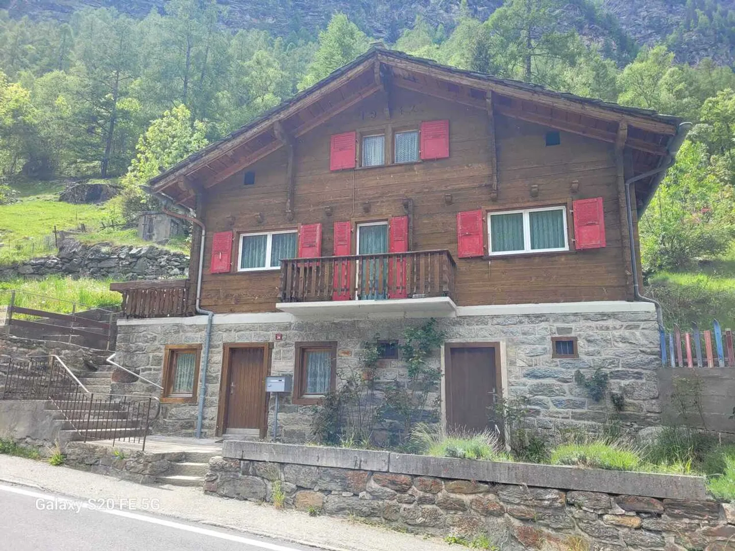 Chalet Charmant avec Jardin - Photo 1 sur 12