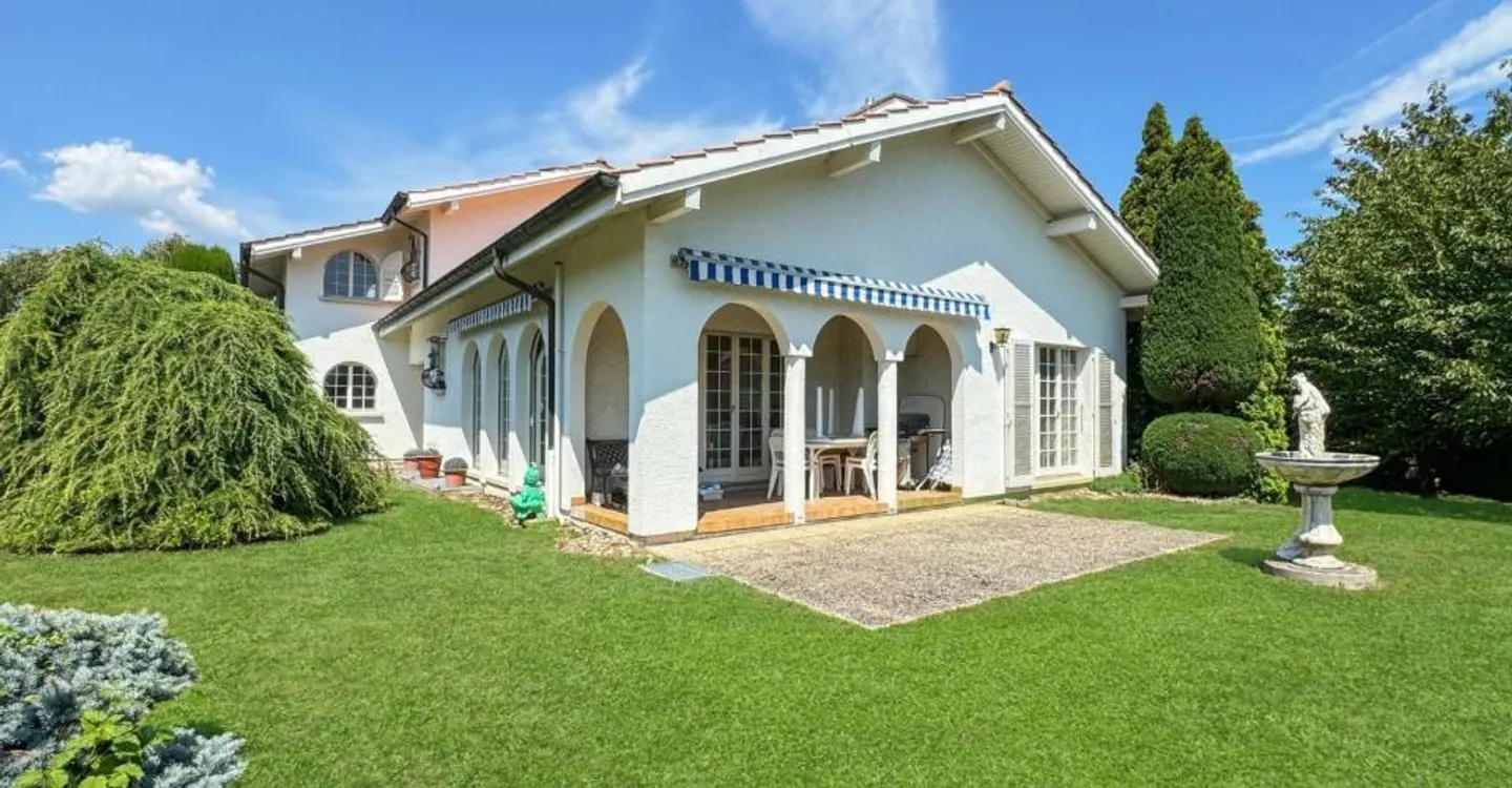Einzelvilla in Founex - Foto 1 von 13