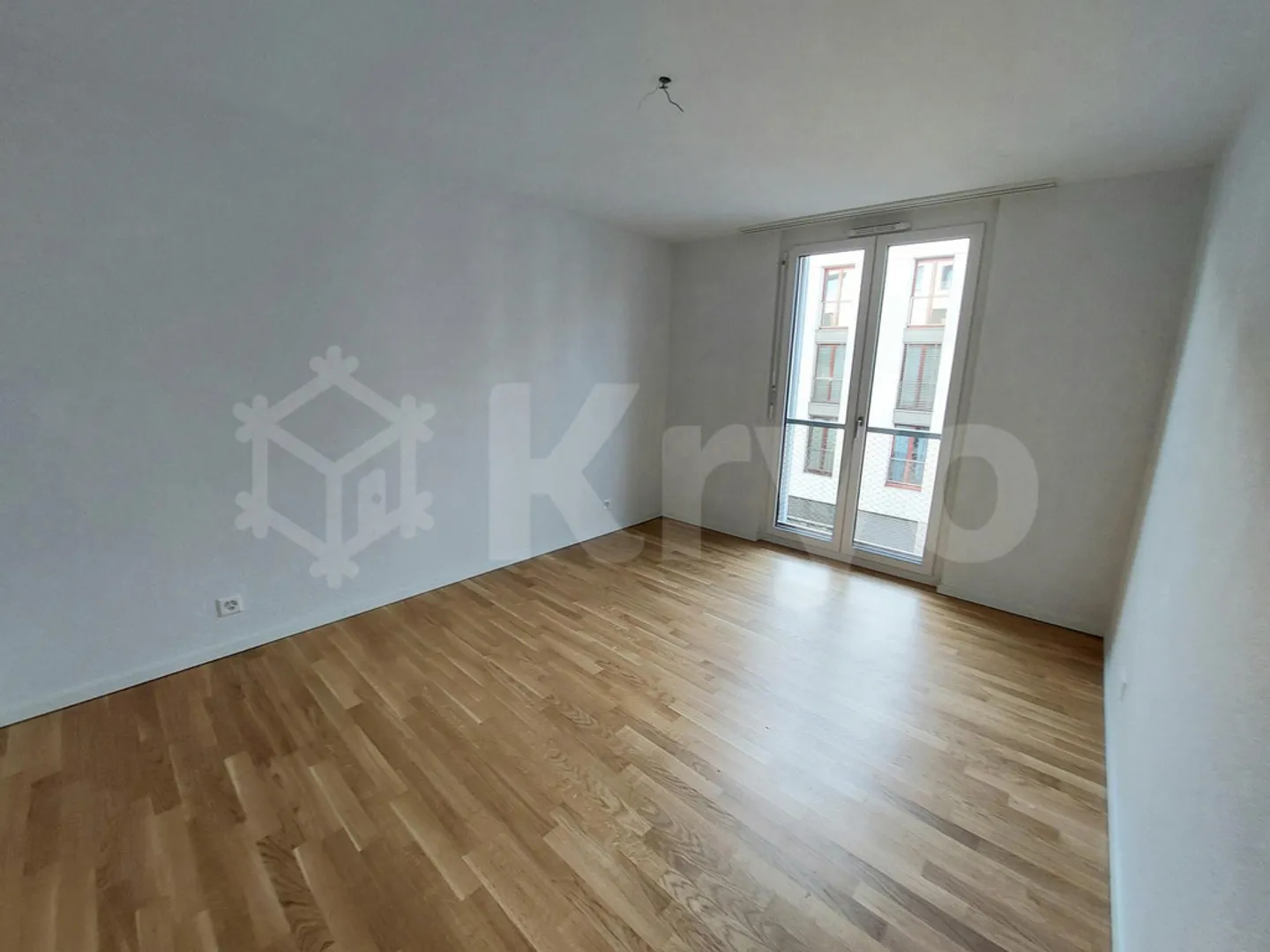 APPARTAMENTO MODERNO DI 3.5 LOCALI AL 3° PIANO IN CENTRO CITTÀ - Foto 5 di 8
