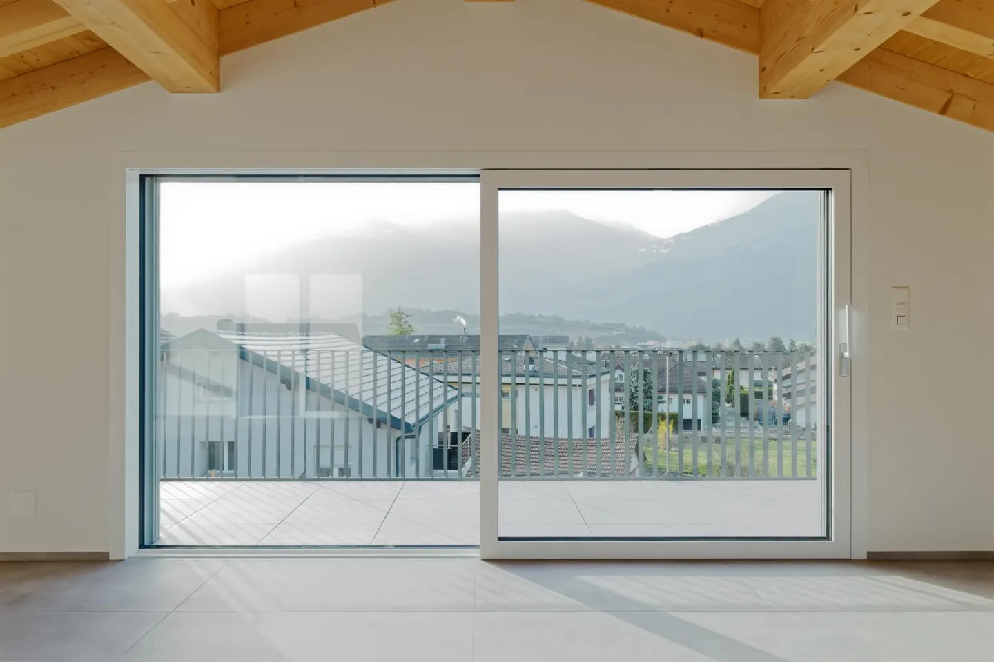 Dachgeschoss - Foto 4 von 11