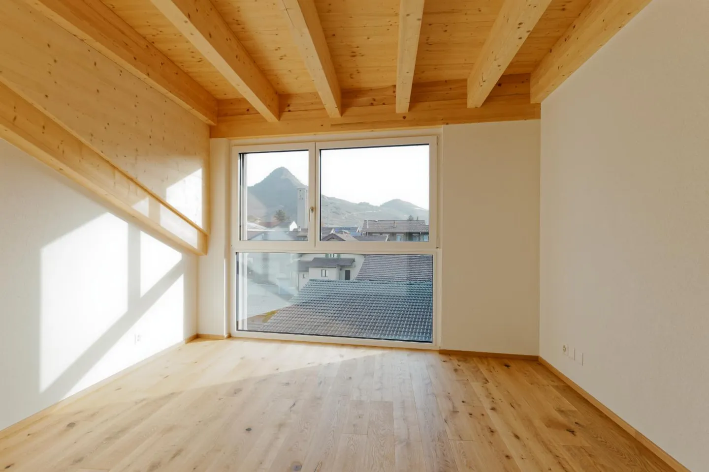 Dachgeschoss - Foto 6 von 11