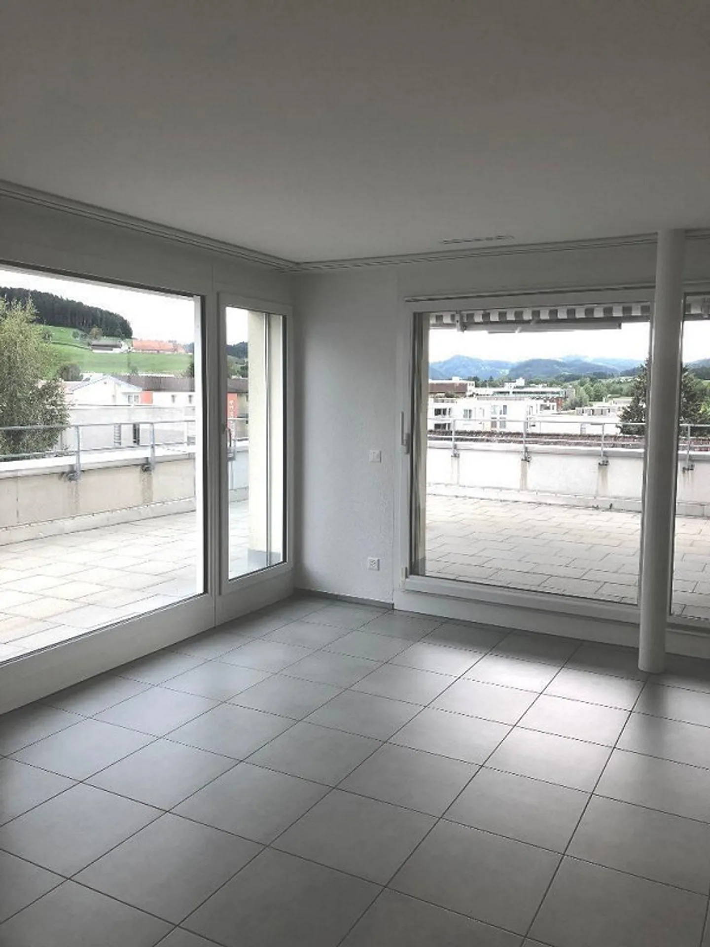 Tolle Attikawohnung mit Terrasse - Foto 3 von 7