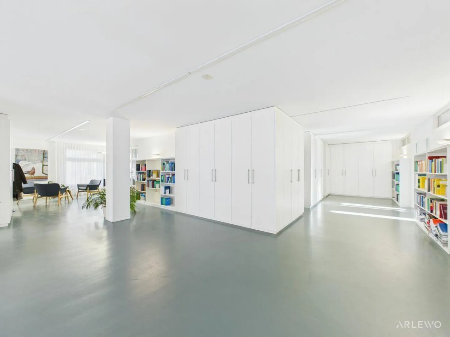 Espace commercial lumineux et développé - Photo 4 sur 10