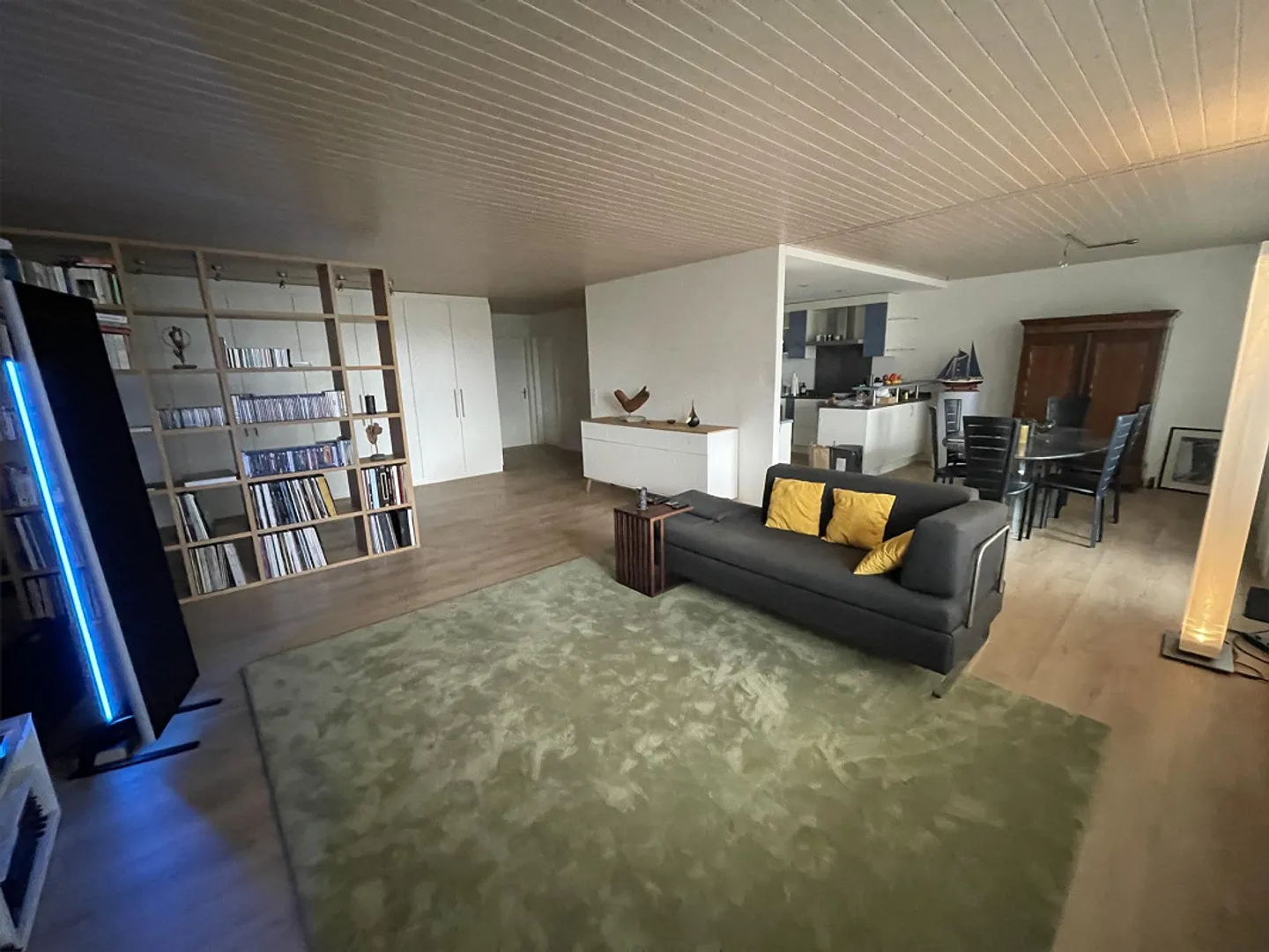 Hünenberg – 2½-Room Area in an Apartment - Photo 2 of 4