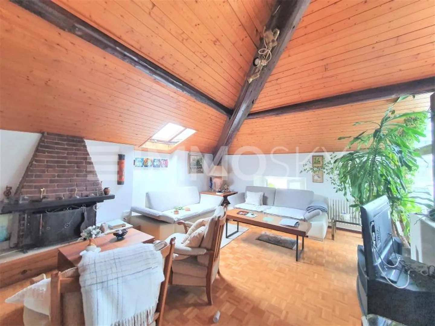 Elegante Dachgeschosswohnung - Foto 1 von 5