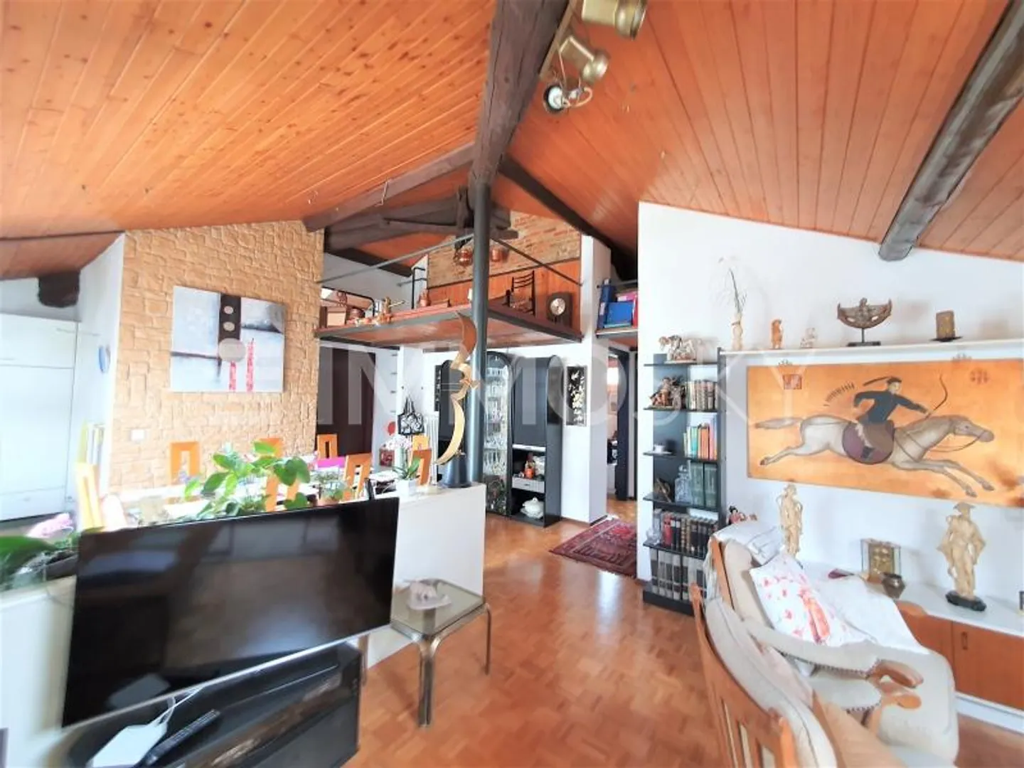 Elegante Dachgeschosswohnung - Foto 4 von 5
