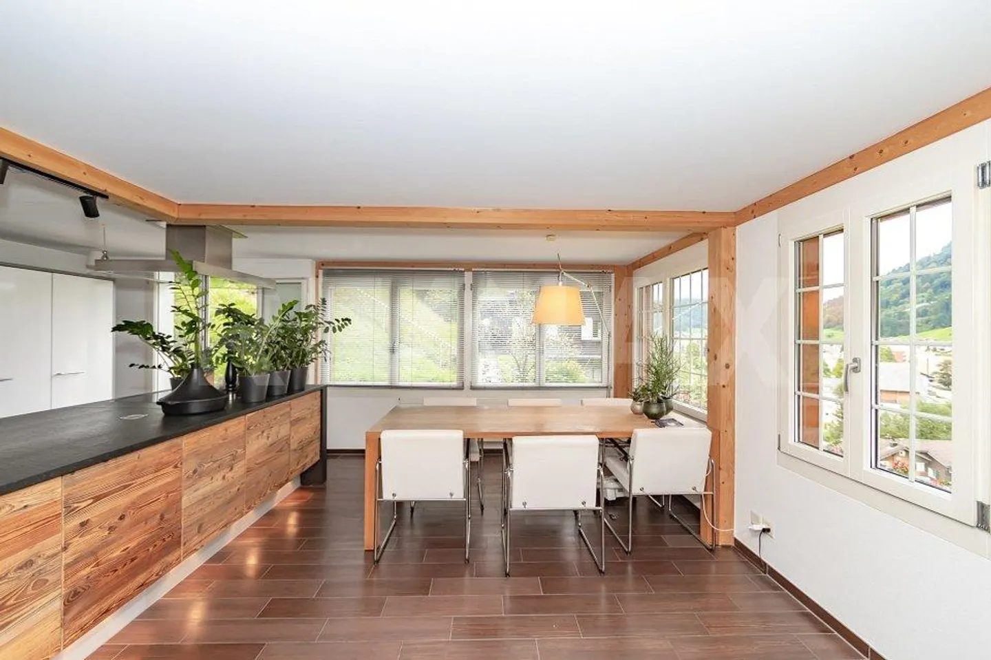 Charming chalet with 3 residential units - Photo 9 of 13