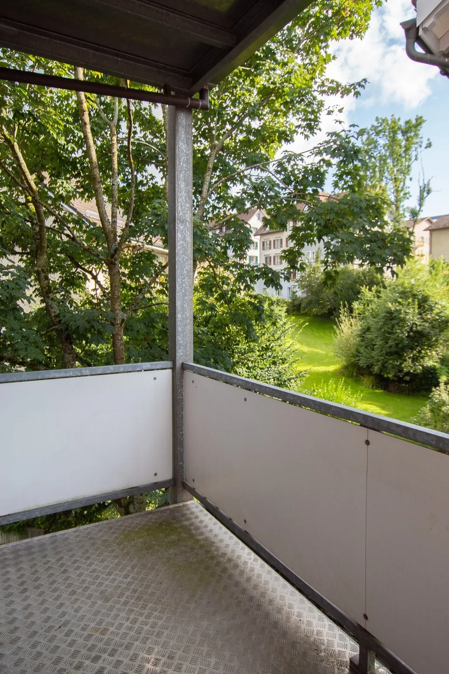 Cozy 2.5-room apartment with balcony - Photo 4 of 7