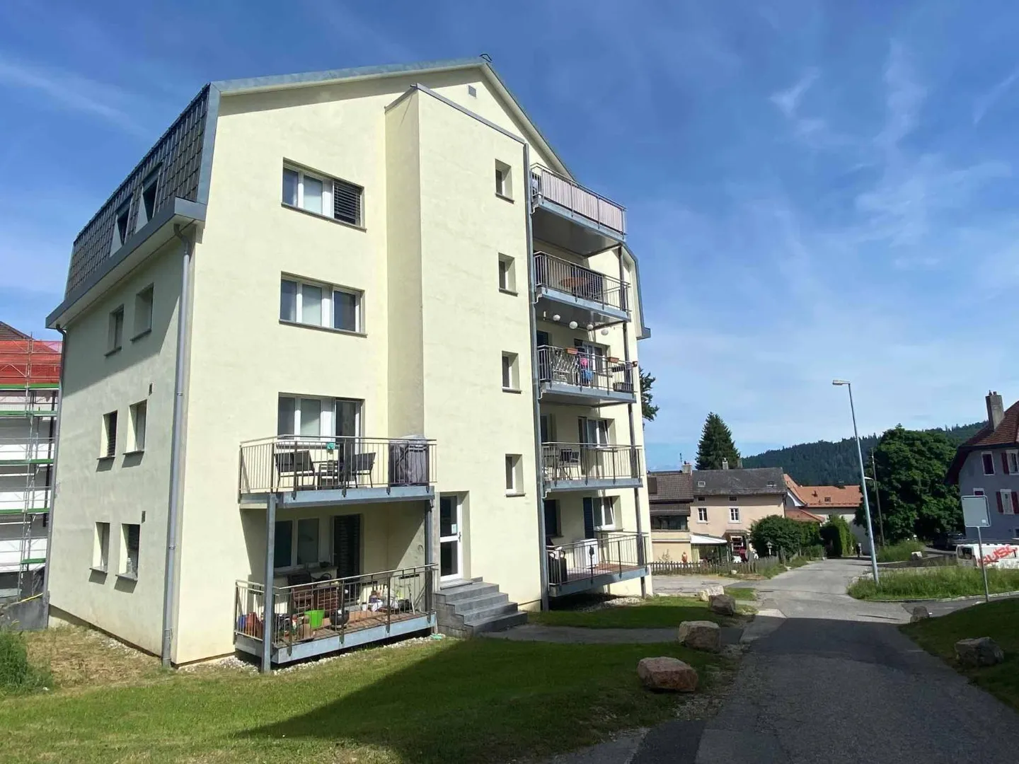 3.5 Room Apartment - Photo 1 of 12