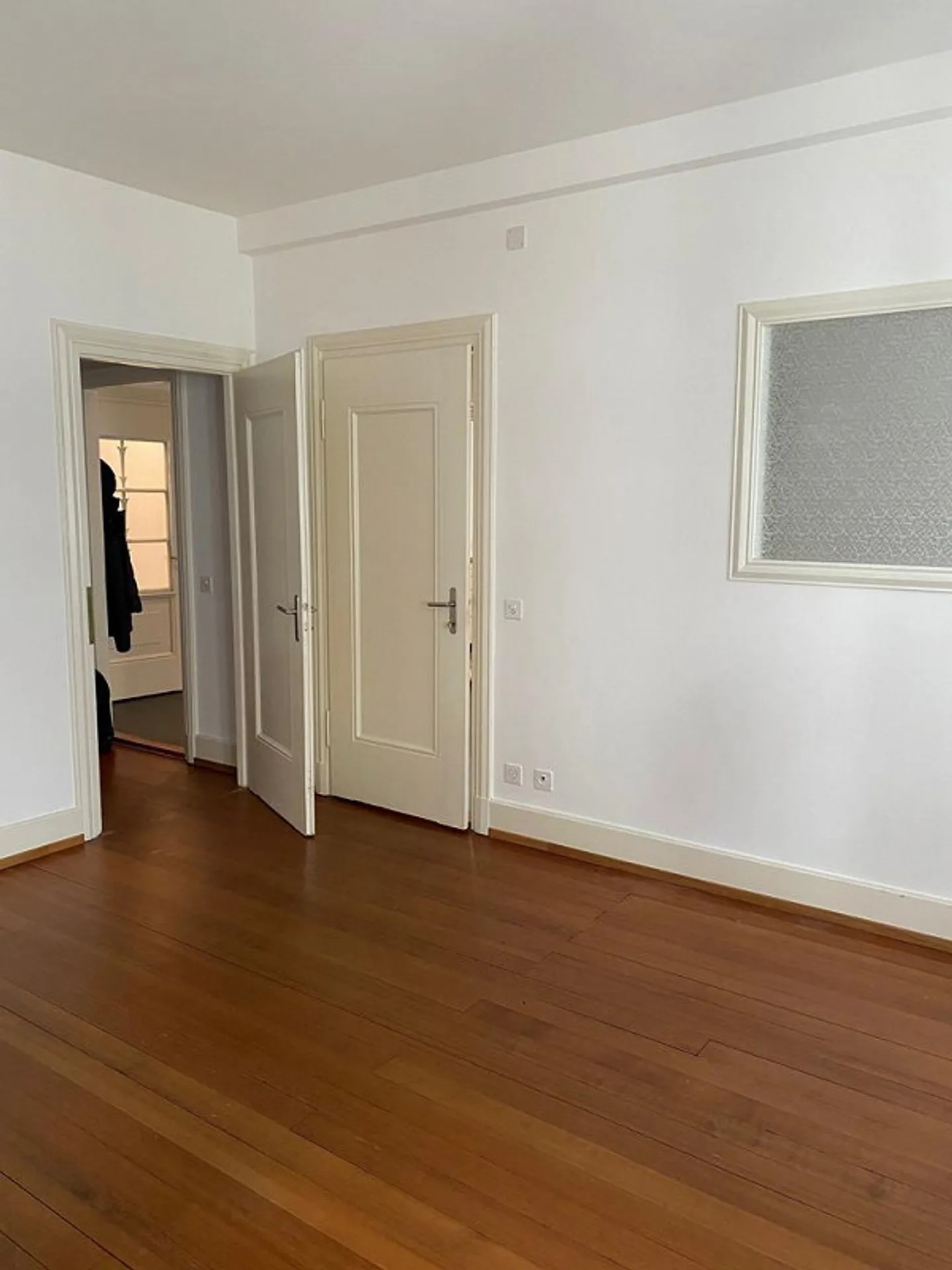 Original apartment with balconies in a central old town location in Basel - Photo 7 of 11