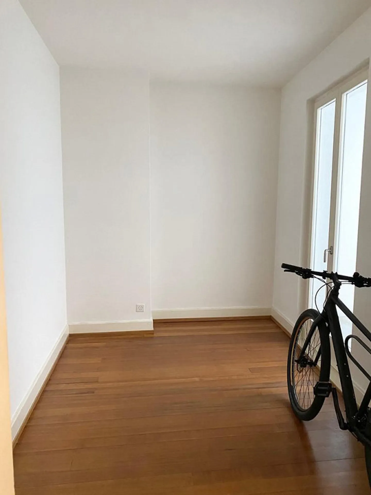 Original apartment with balconies in a central old town location in Basel - Photo 8 of 11