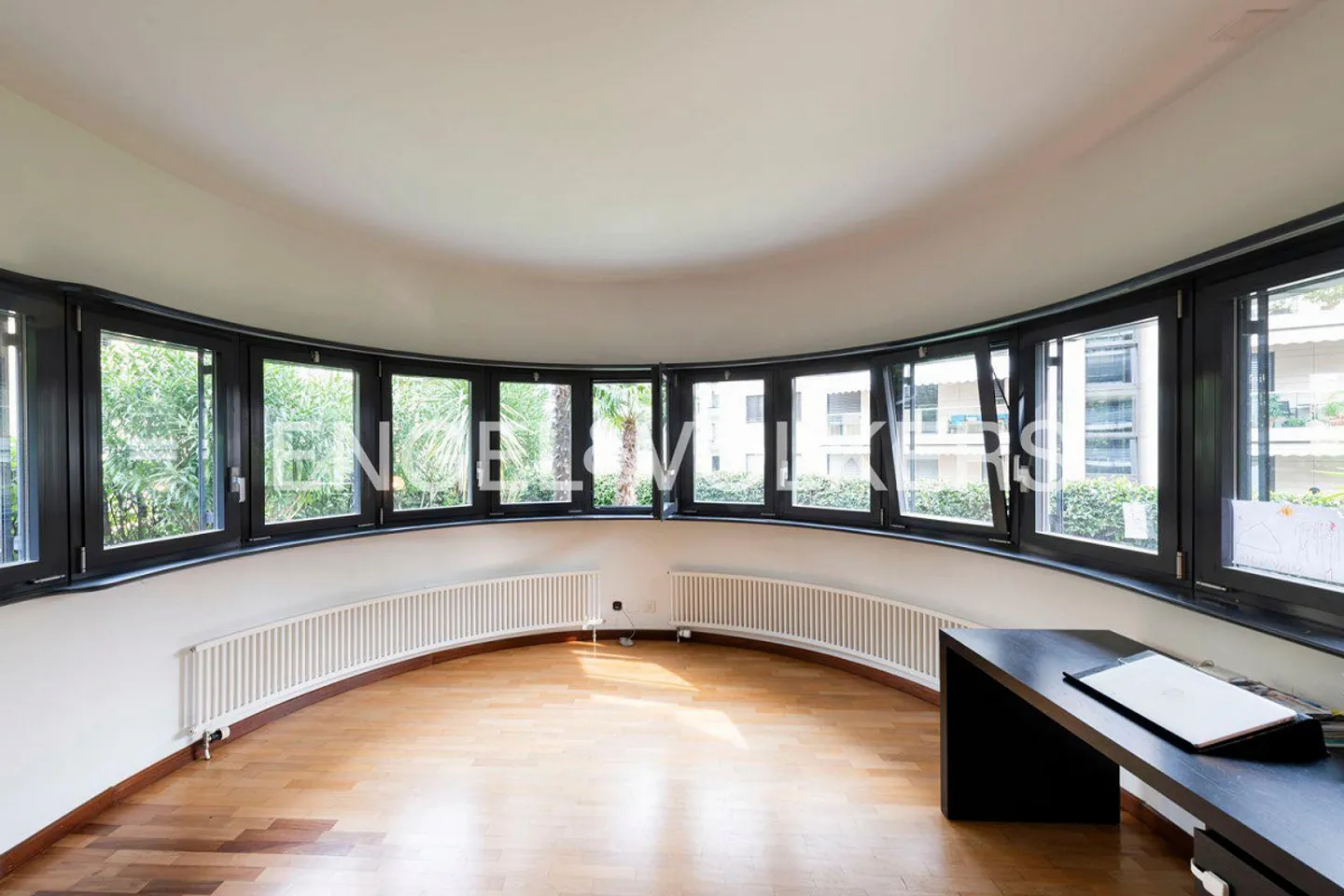 Appartamento spazioso con giardino vicino al lago - Foto 3 di 13