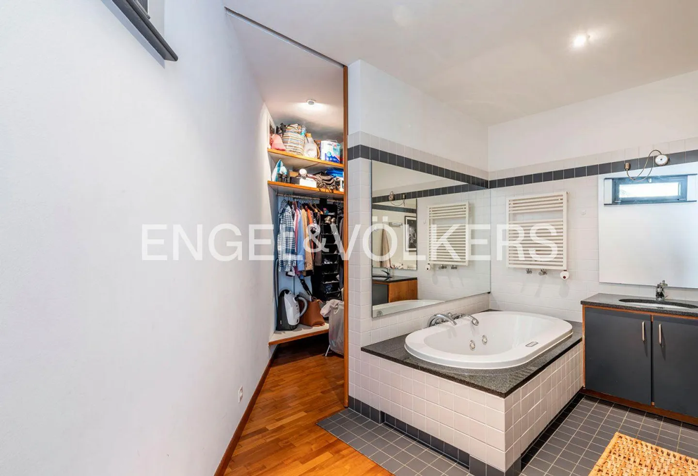 Appartamento spazioso con giardino vicino al lago - Foto 11 di 13