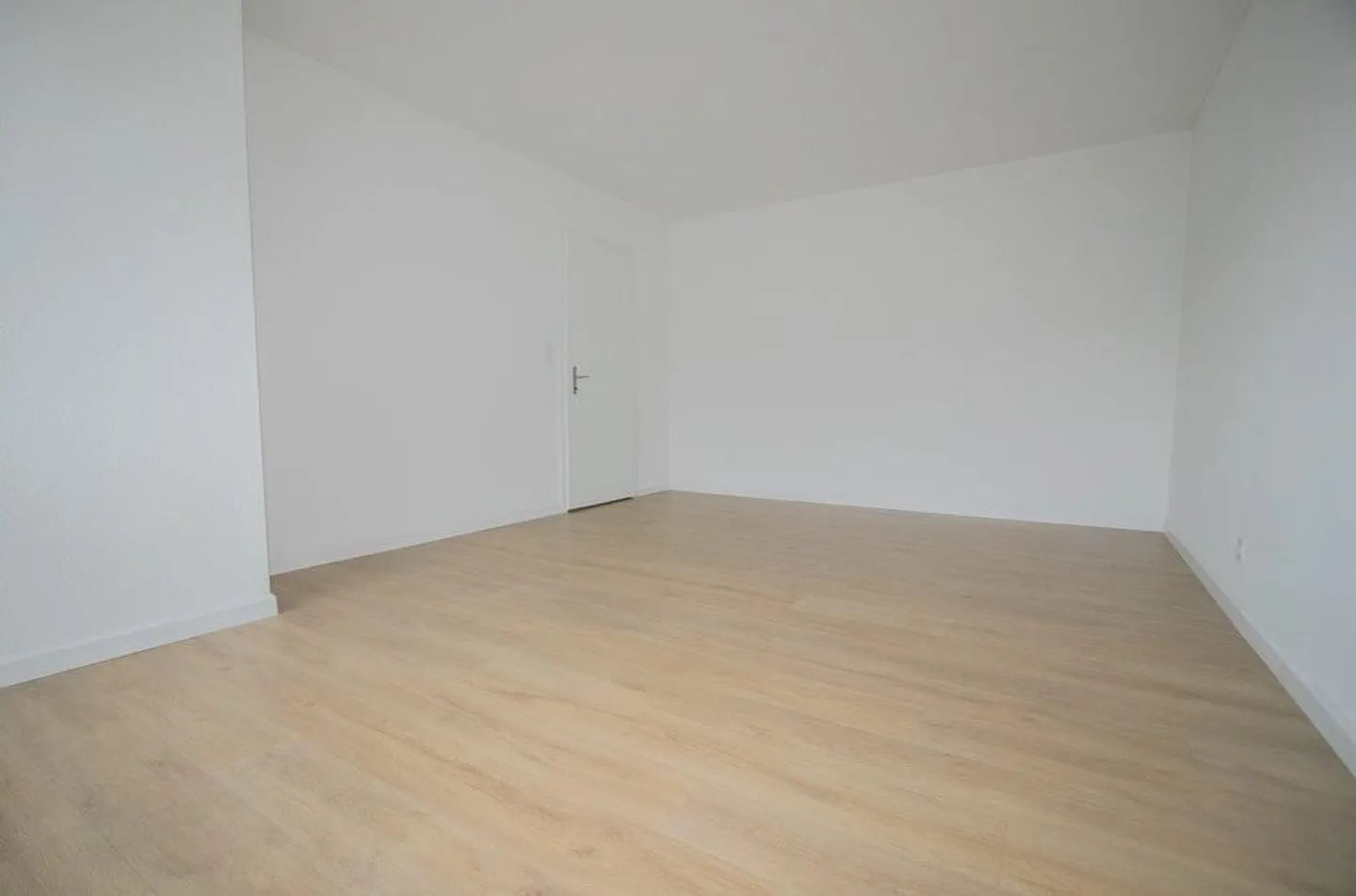 Moderne Wohnung in zentraler Lage - Foto 8 von 9