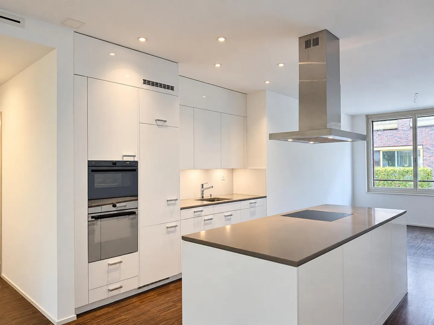 Grosszugige 3.5-Zimmer-Wohnung in Kloten - Foto 2 von 13