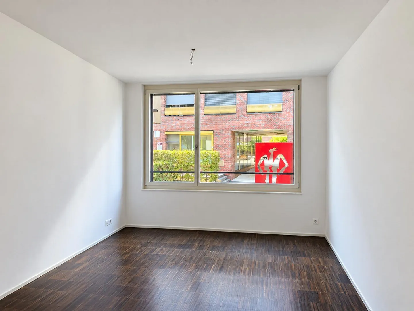 Grosszugige 3.5-Zimmer-Wohnung in Kloten - Foto 3 von 13