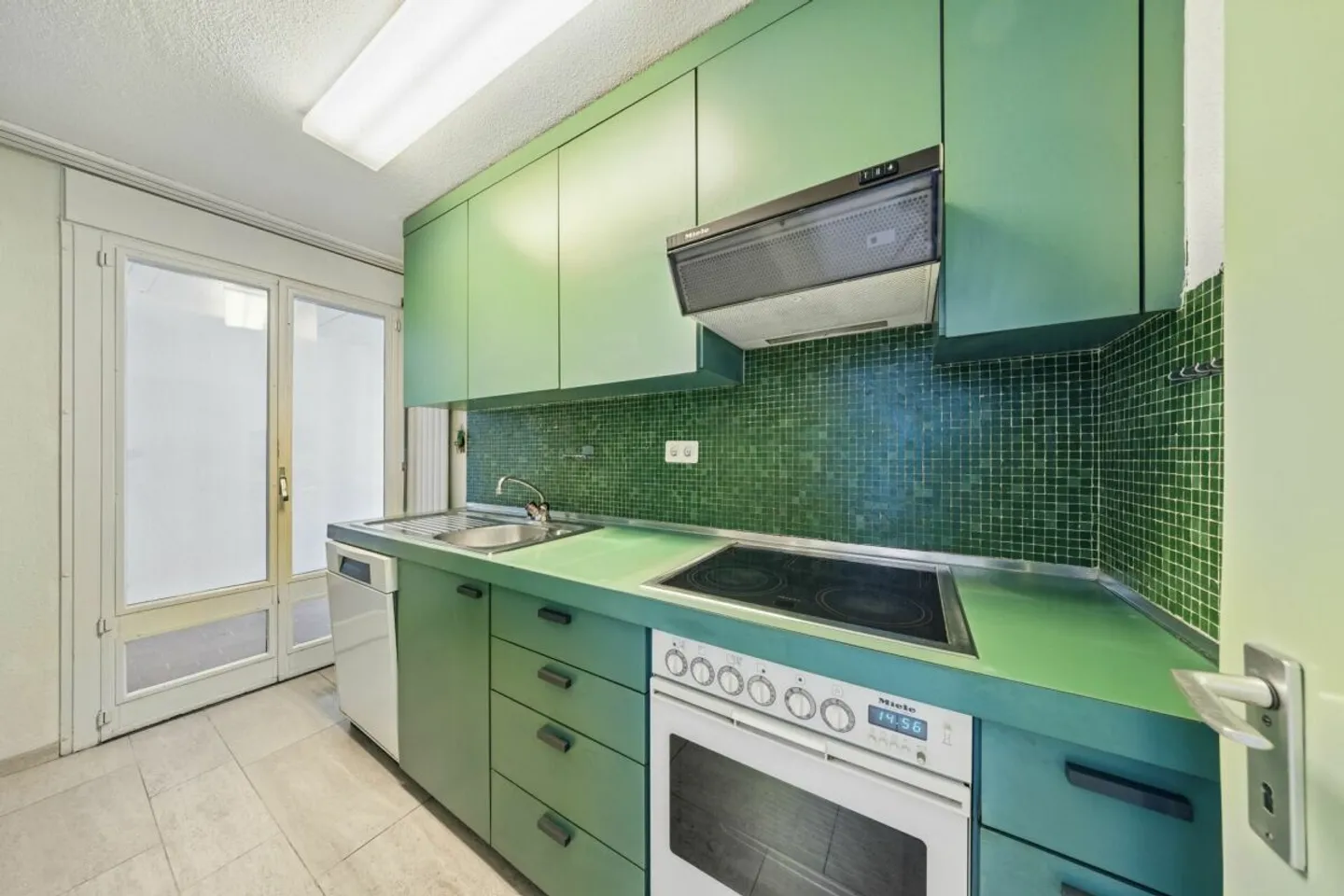 Spacious 3.5-room duplex apartment with renovation potential - Photo 6 of 13