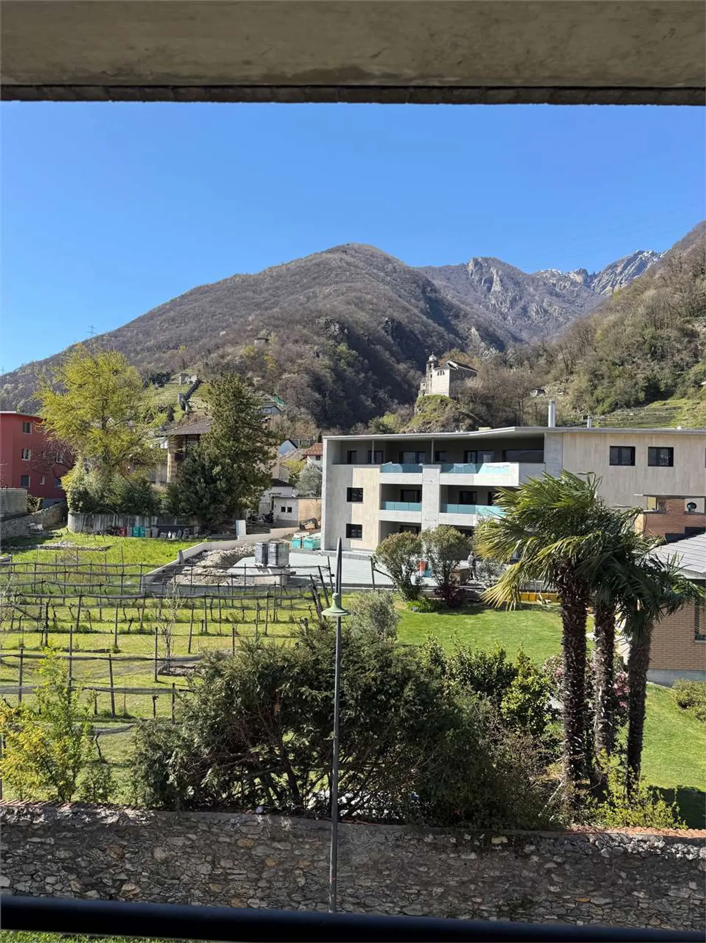 Appartamento luminoso a Monte Carasso - Foto 1 di 9