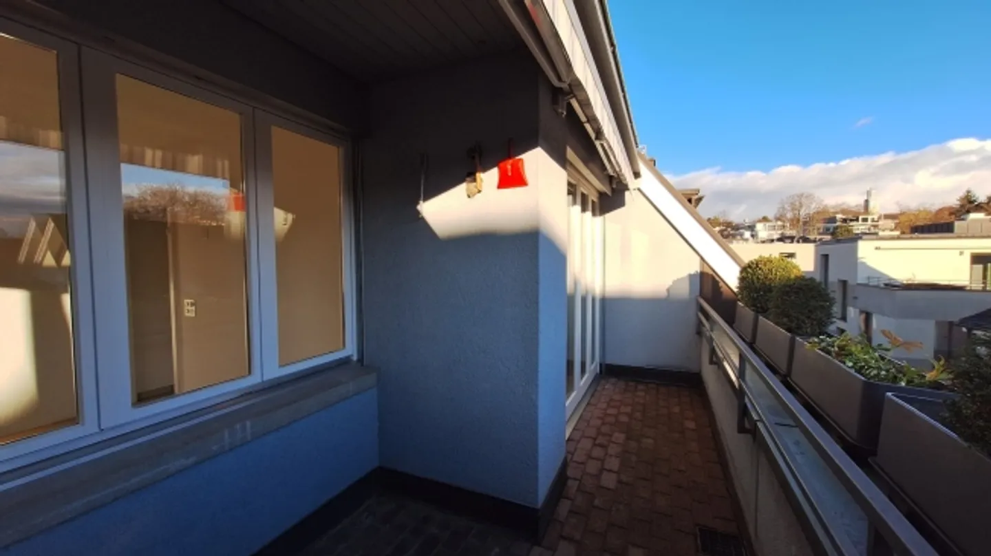 Attraktive 5-Zimmerwohnung mit Cheminée an bester Lage - Foto 12 von 13