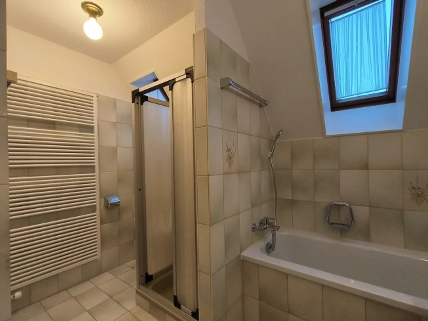 Attraktive 5-Zimmerwohnung mit Cheminée an bester Lage - Foto 4 von 13