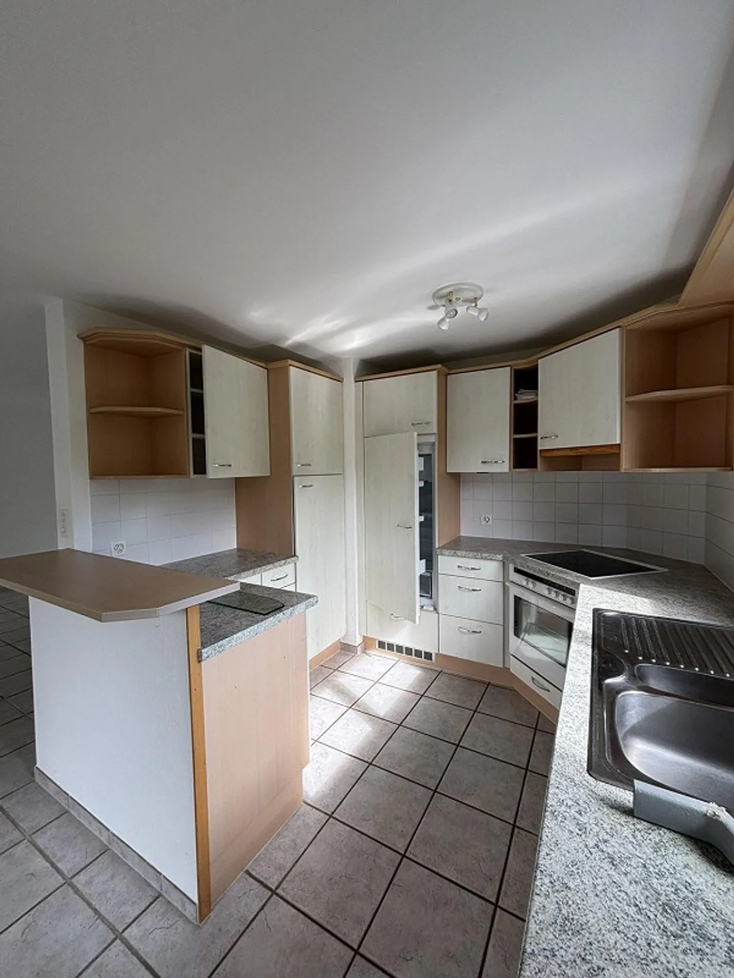 Appartamento 4.5 stanze in affitto a Bennwil - Foto 2 di 13