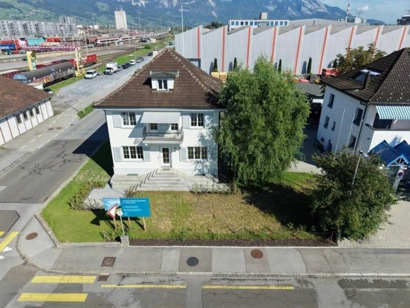Stilvolle 4.5-Zimmer-Gartenwohnung mit vielseitigem Nutzungspotenzi... - Foto 13 di 13