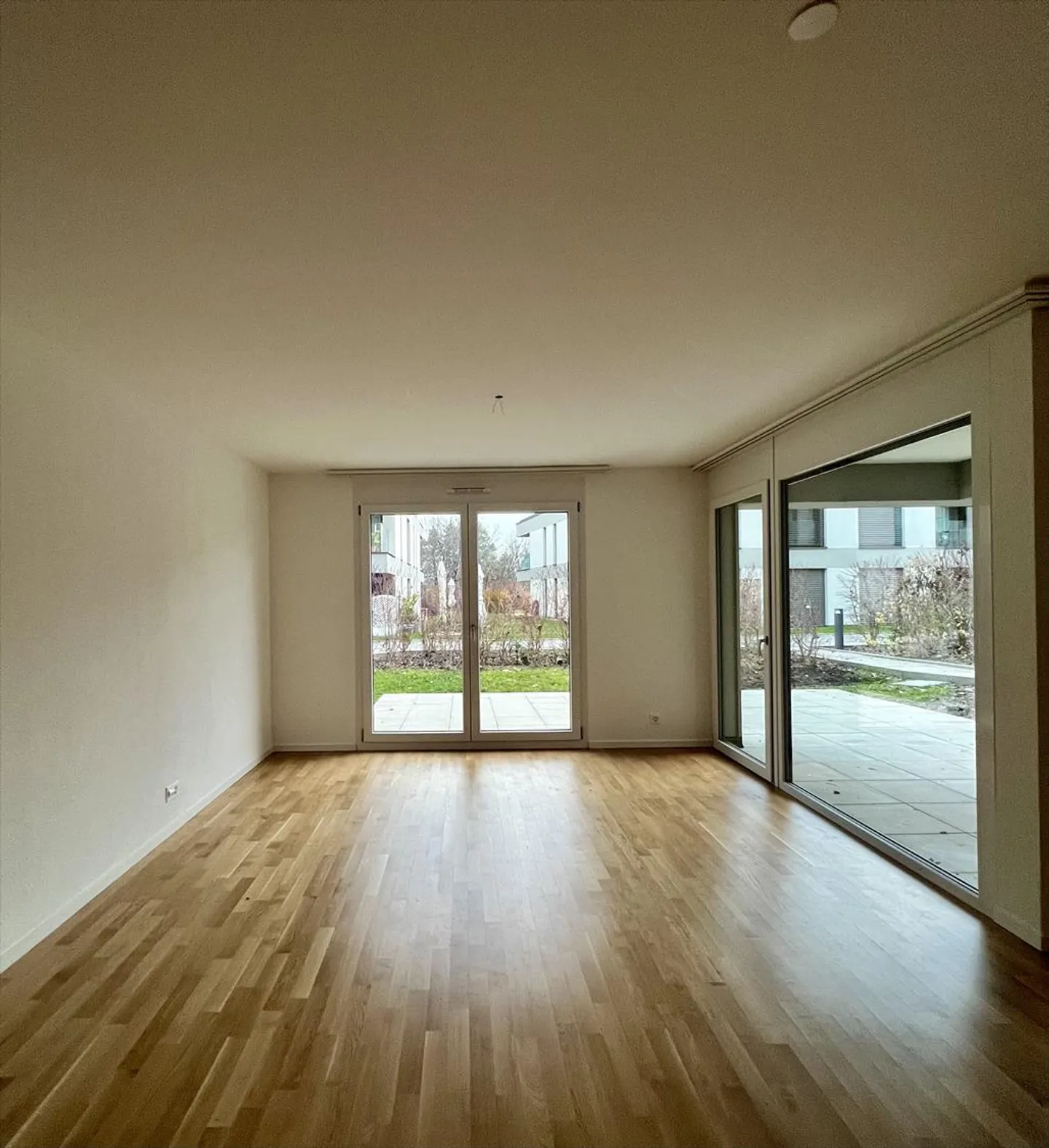 Appartement Élégant à Prangins - Photo 2 sur 12