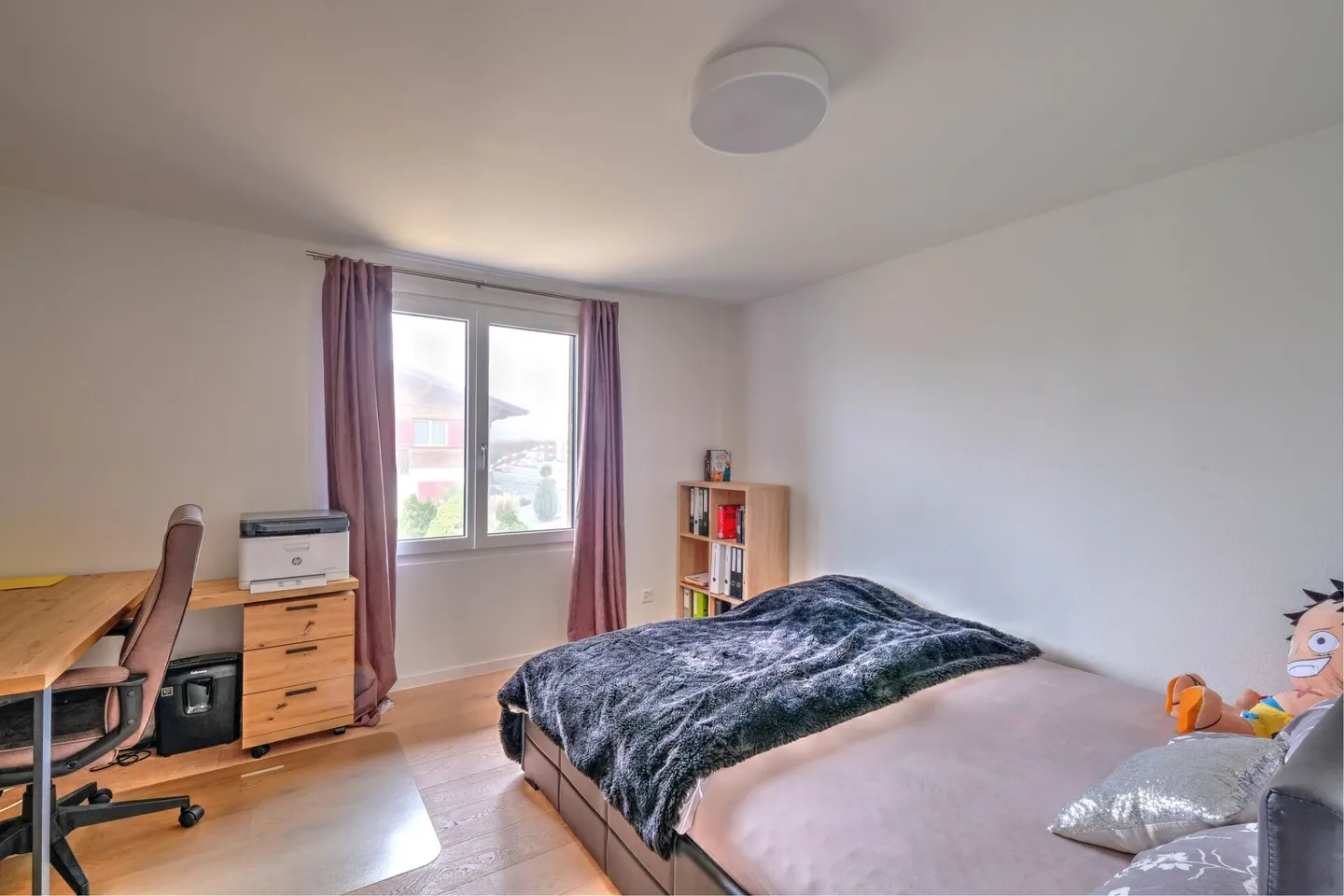 Bellissima e grande casa unifamiliare di 8,5 locali su strada privata con giardino - Foto 13 di 23