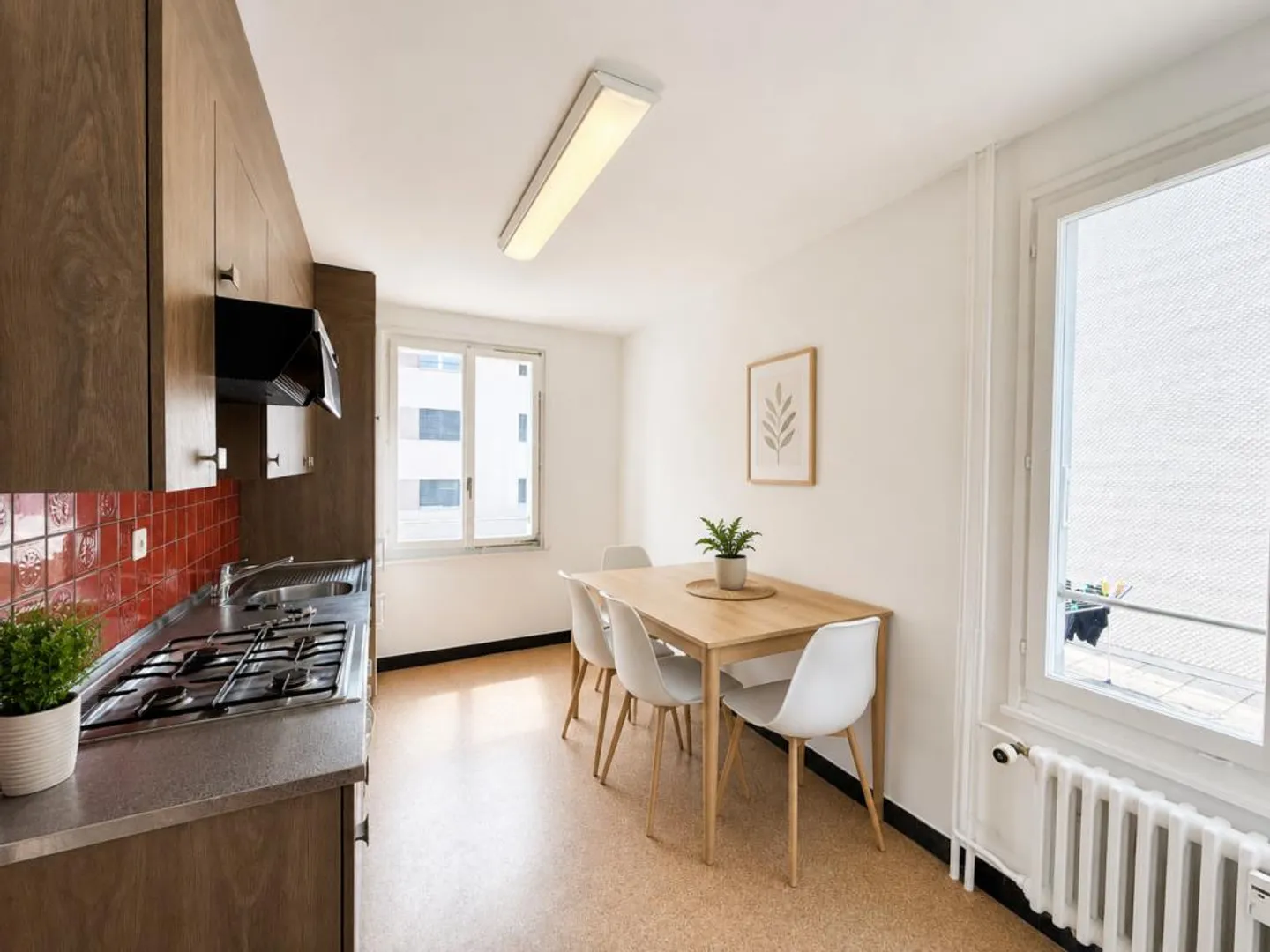 Bright 4-room apartment on the 1st floor on the outskirts of St. Gallen - Photo 6 of 9