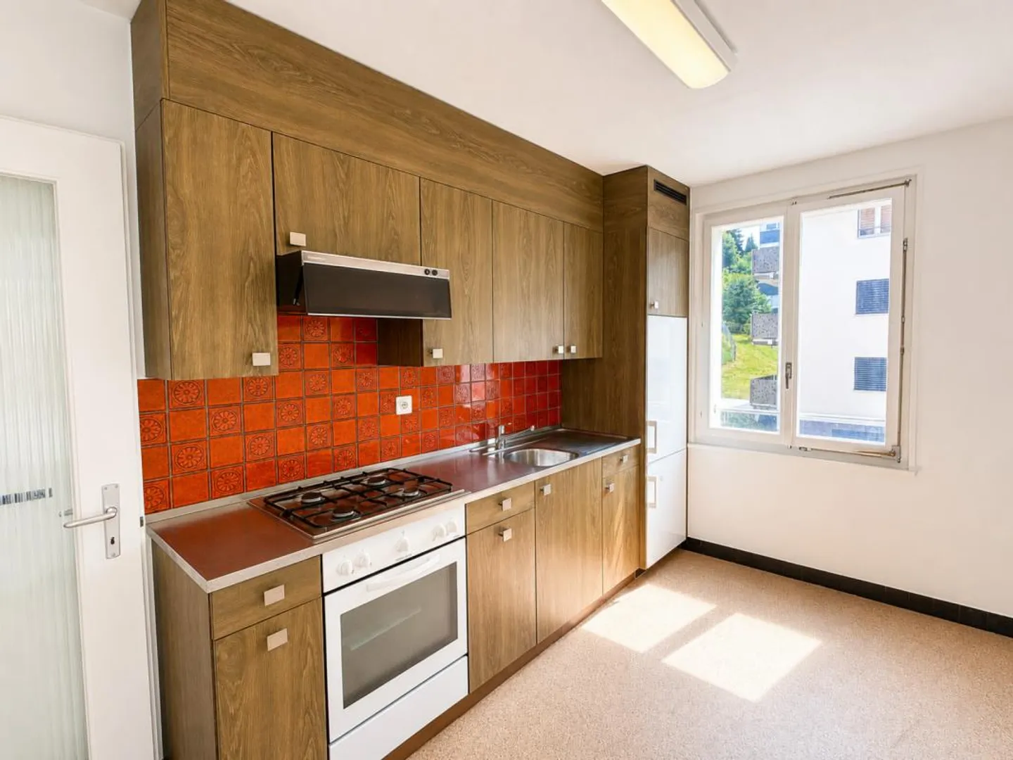 Bright 4-room apartment on the 1st floor on the outskirts of St. Gallen - Photo 7 of 9