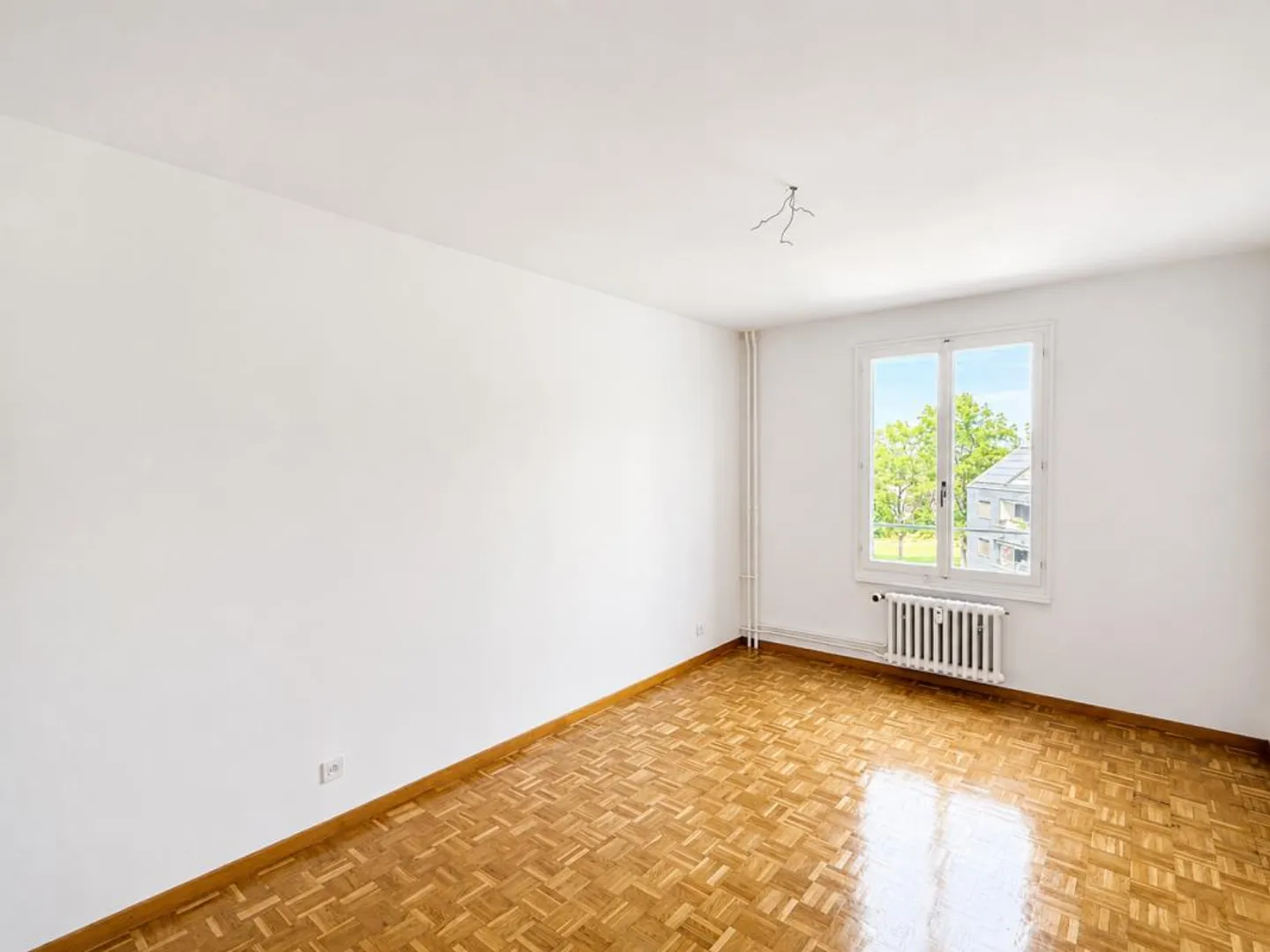 Bright 4-room apartment on the 1st floor on the outskirts of St. Gallen - Photo 5 of 9